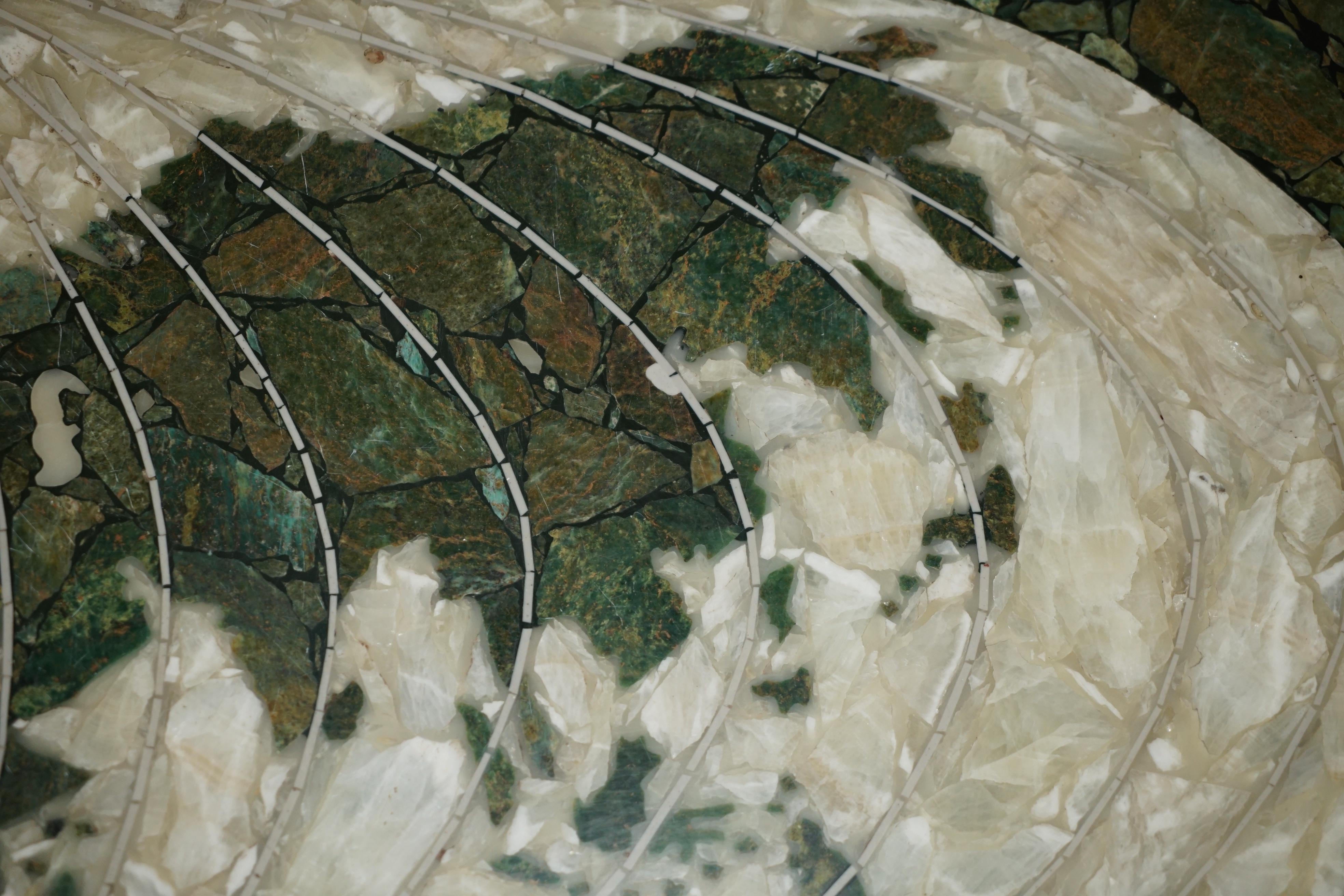 MID CENTURY MODERN 1950's ITALIAN MARBLE & ONYX WORLD MAP COFFEE COCKTAIL TABLE For Sale 3