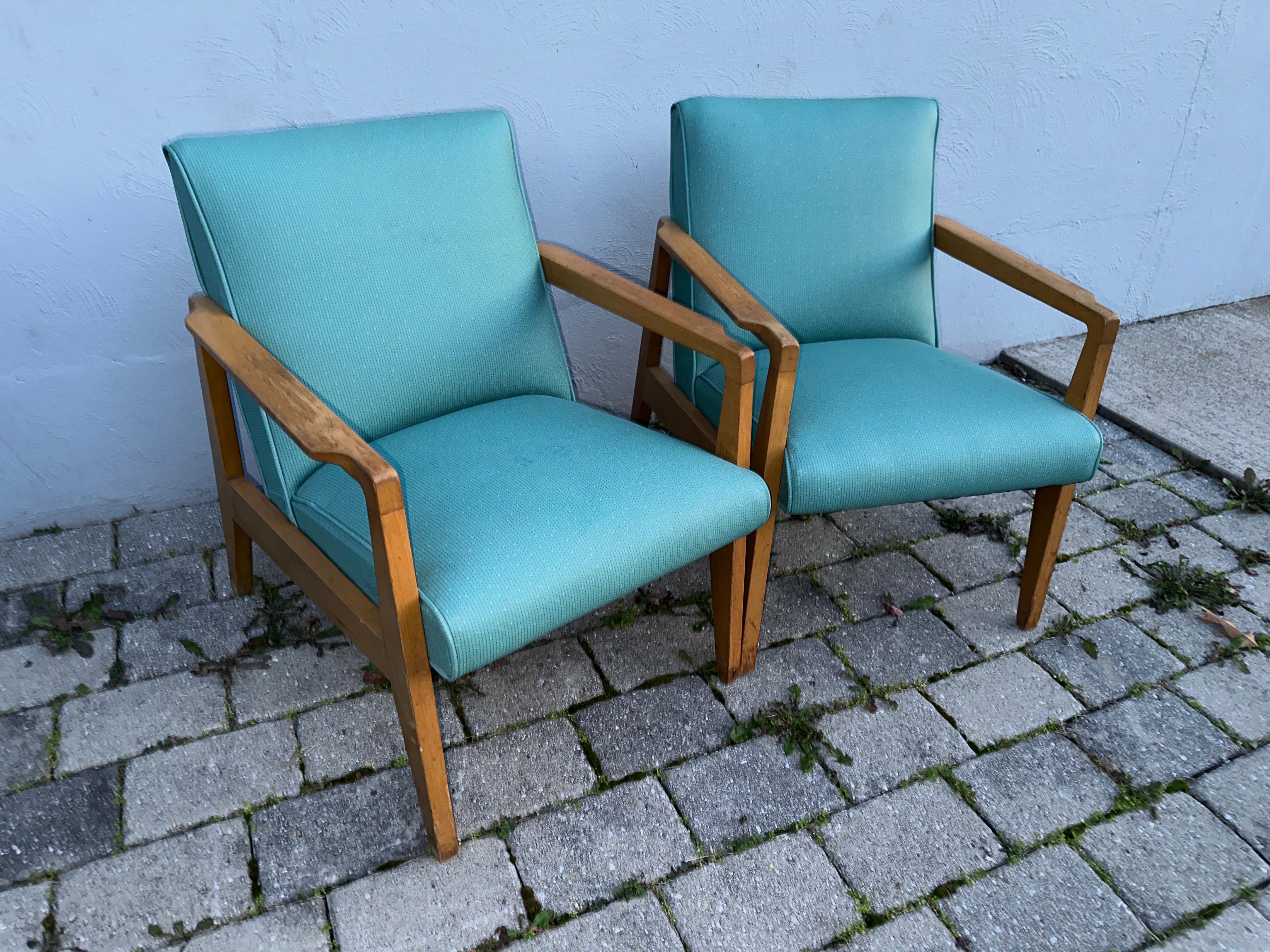 Milieu du XXe siècle MID  CENTRALE  MODERNE    Paire de chaises des années 1950  DEMI-COUPURE  VENTE       DEMI-COUPURE en vente