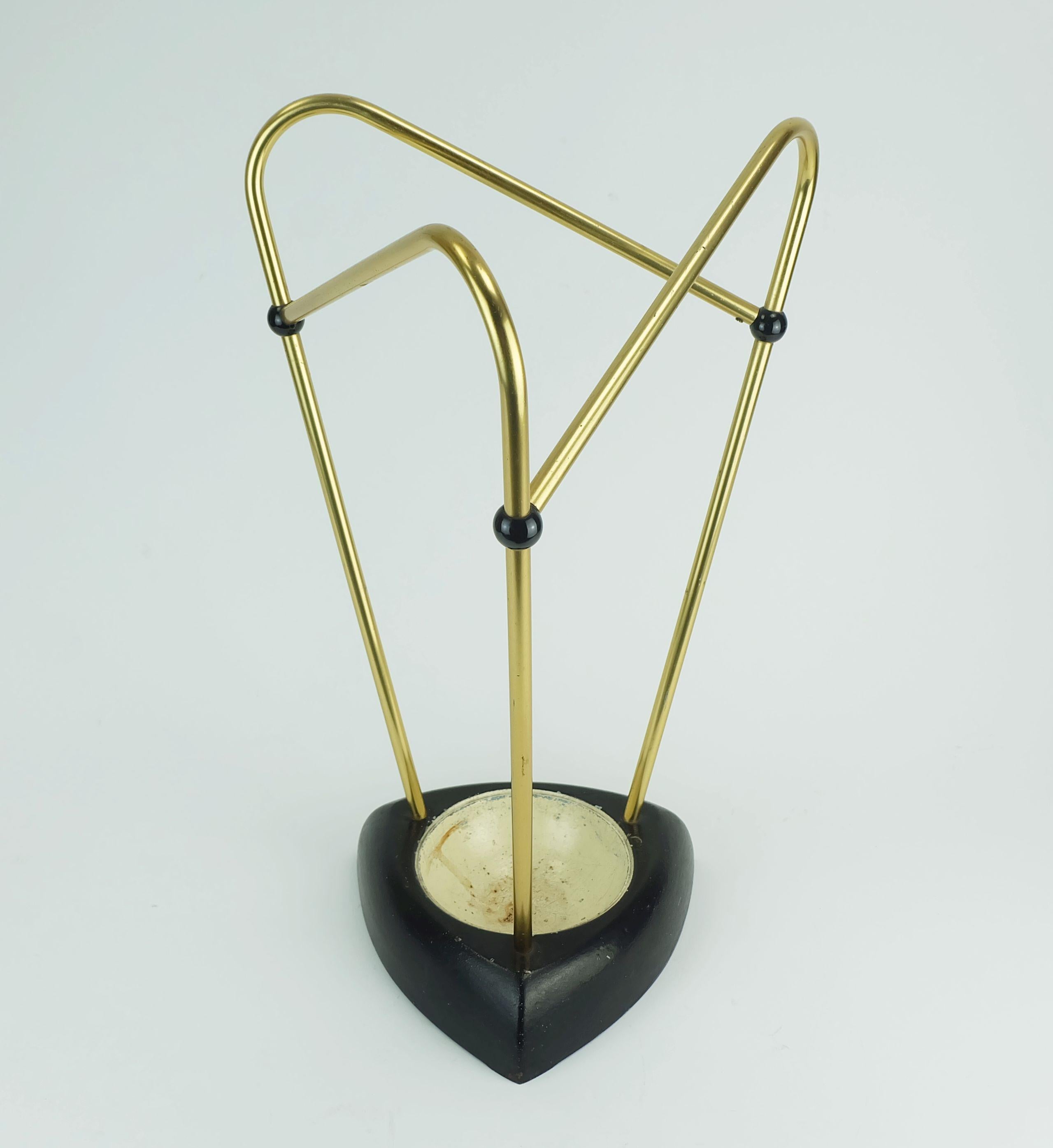 UMBRELLA STAND anni '50 in ghisa e ottone dal design snello e di metà secolo moderno In condizioni buone in vendita a Mannheim, DE