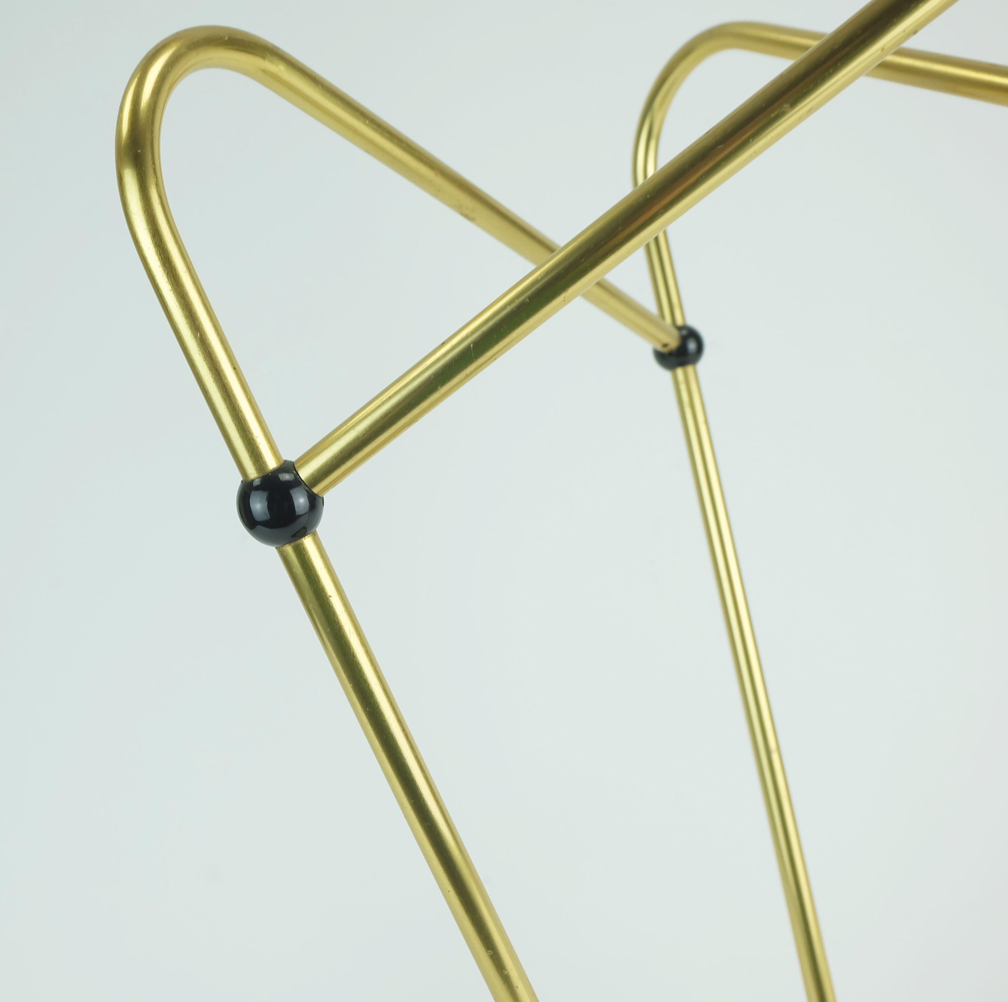 Ottone UMBRELLA STAND anni '50 in ghisa e ottone dal design snello e di metà secolo moderno in vendita