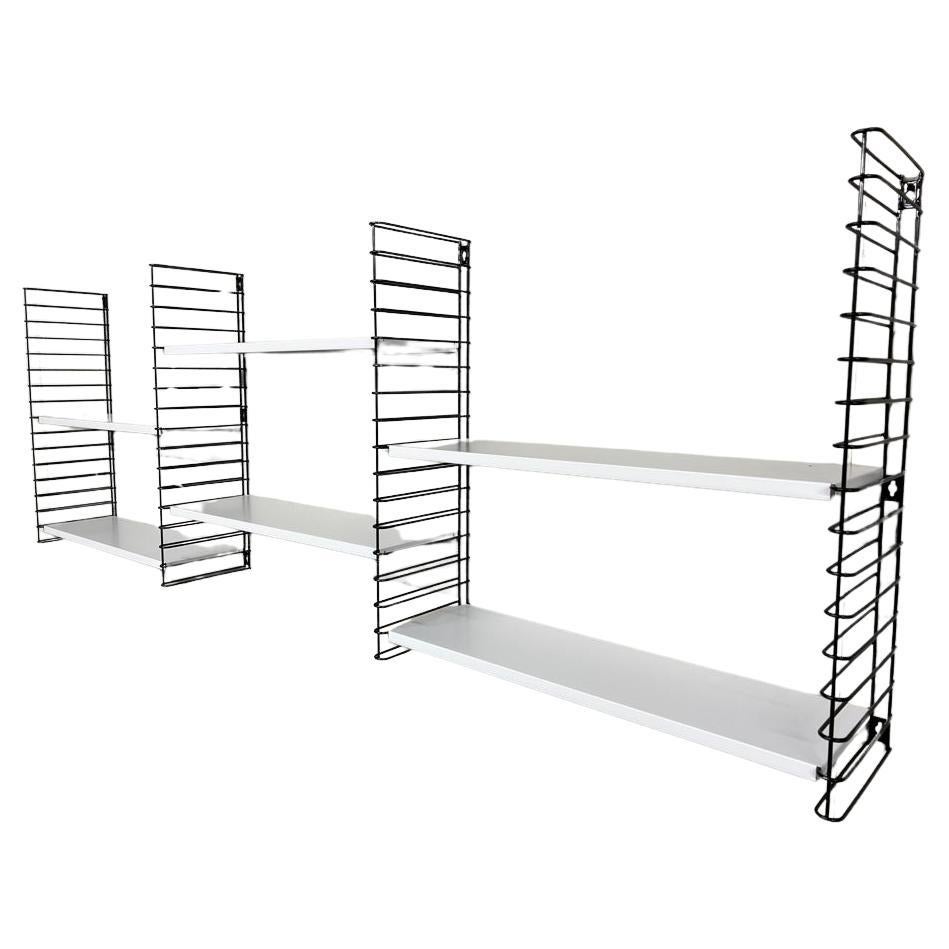 Mid-Century Modern 1960 Retro white Metal Tomado Shelving library system (système de bibliothèque en métal) en vente