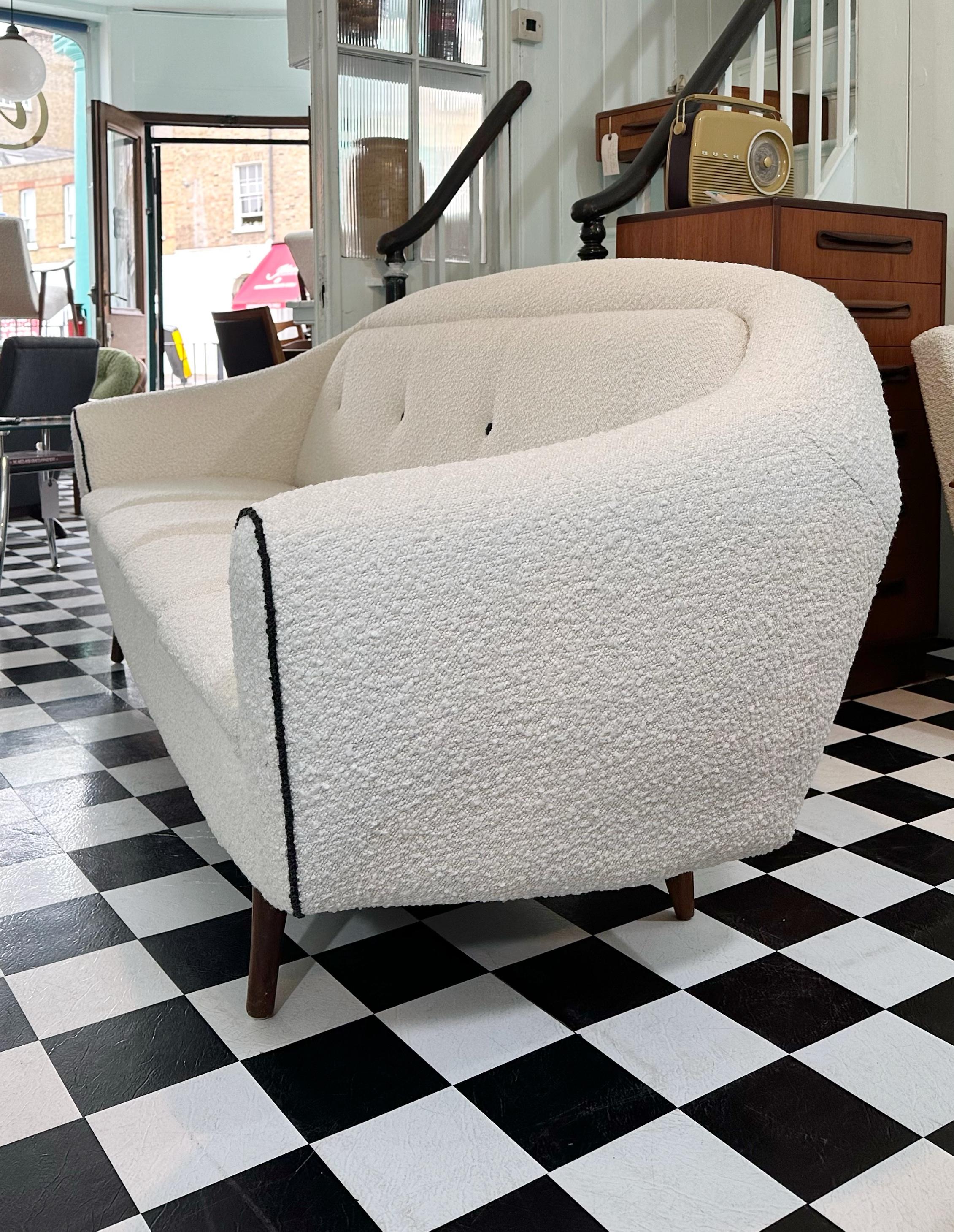 Mid Century Modern 1960’s Boucle Sofa Bed by Greaves and Thomas In Good Condition For Sale In London, GB