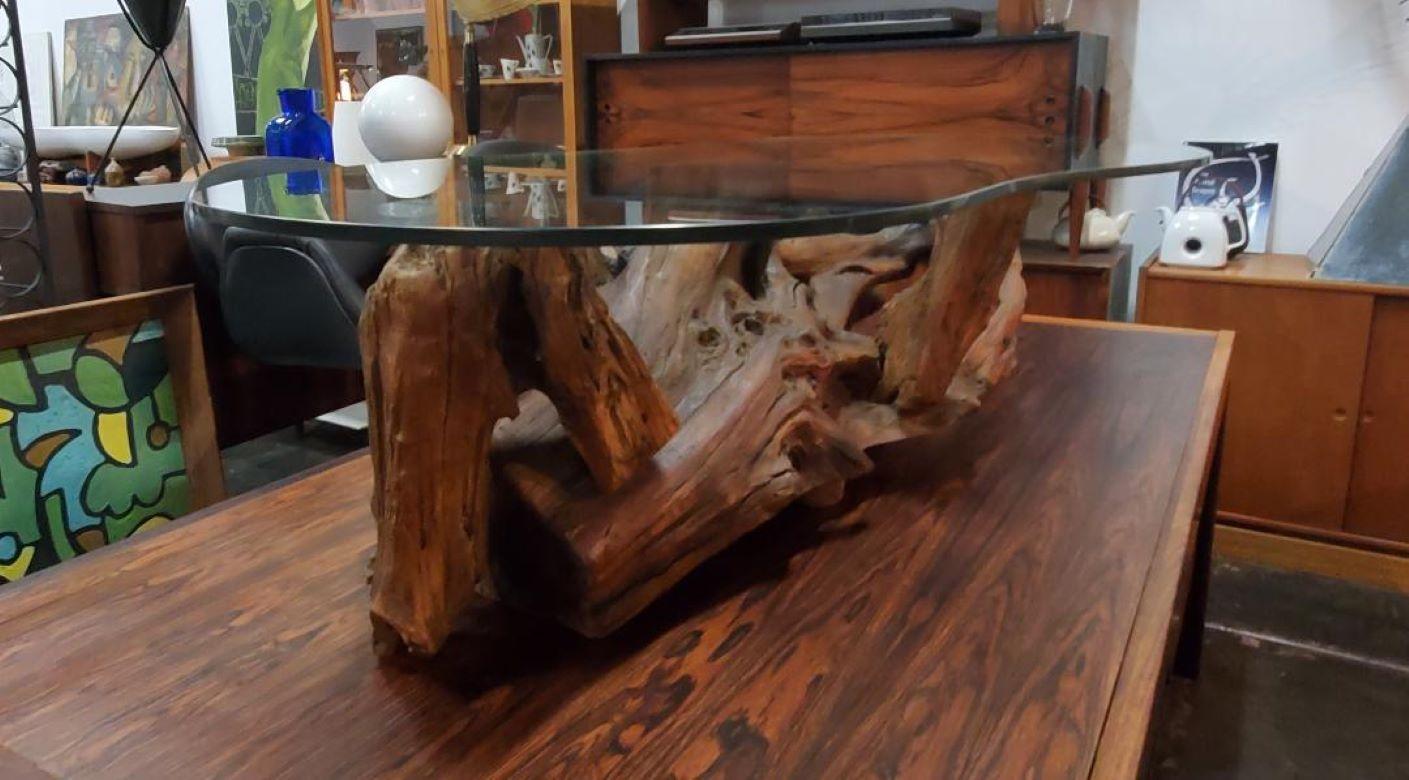 Mid-Century Modern 1960s Driftwood Coffee Table Original Biomorphic Glass Top For Sale 2