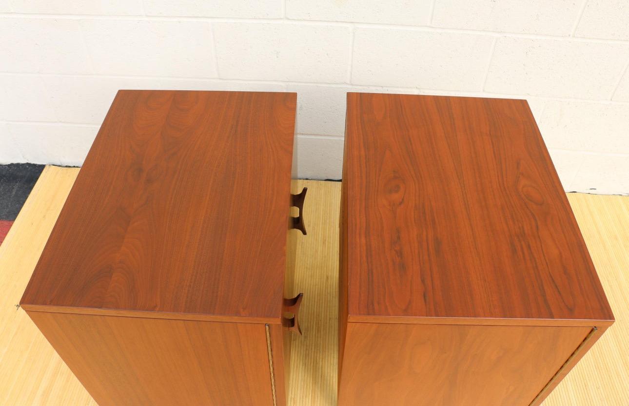 Mid-20th Century Mid-Century Modern 1960’s Pair of Walnut Nightstands For Sale