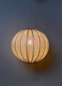 Lampe pendante ballon suédoise des années 1960, tissu blanc sur métal