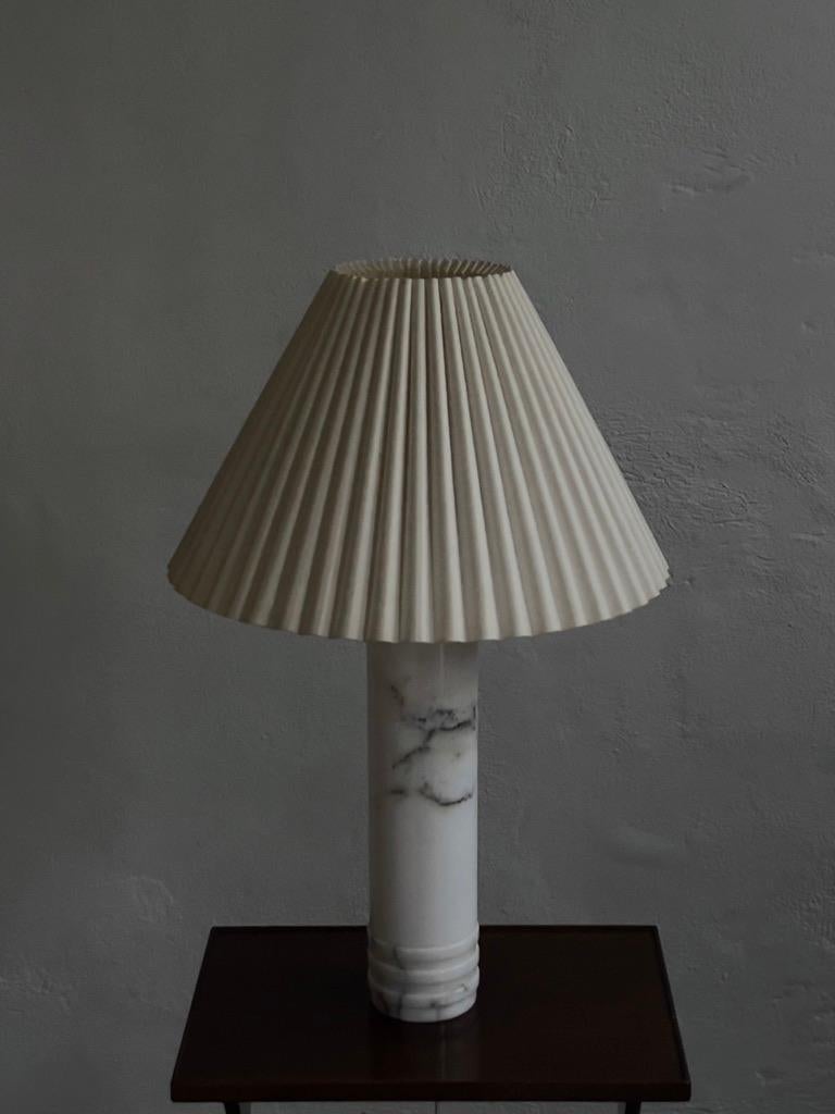 Mid-20th Century Mid-Century Modern 1960s Table Lamp in Solid Marble from Bergboms Sweden B-10 For Sale