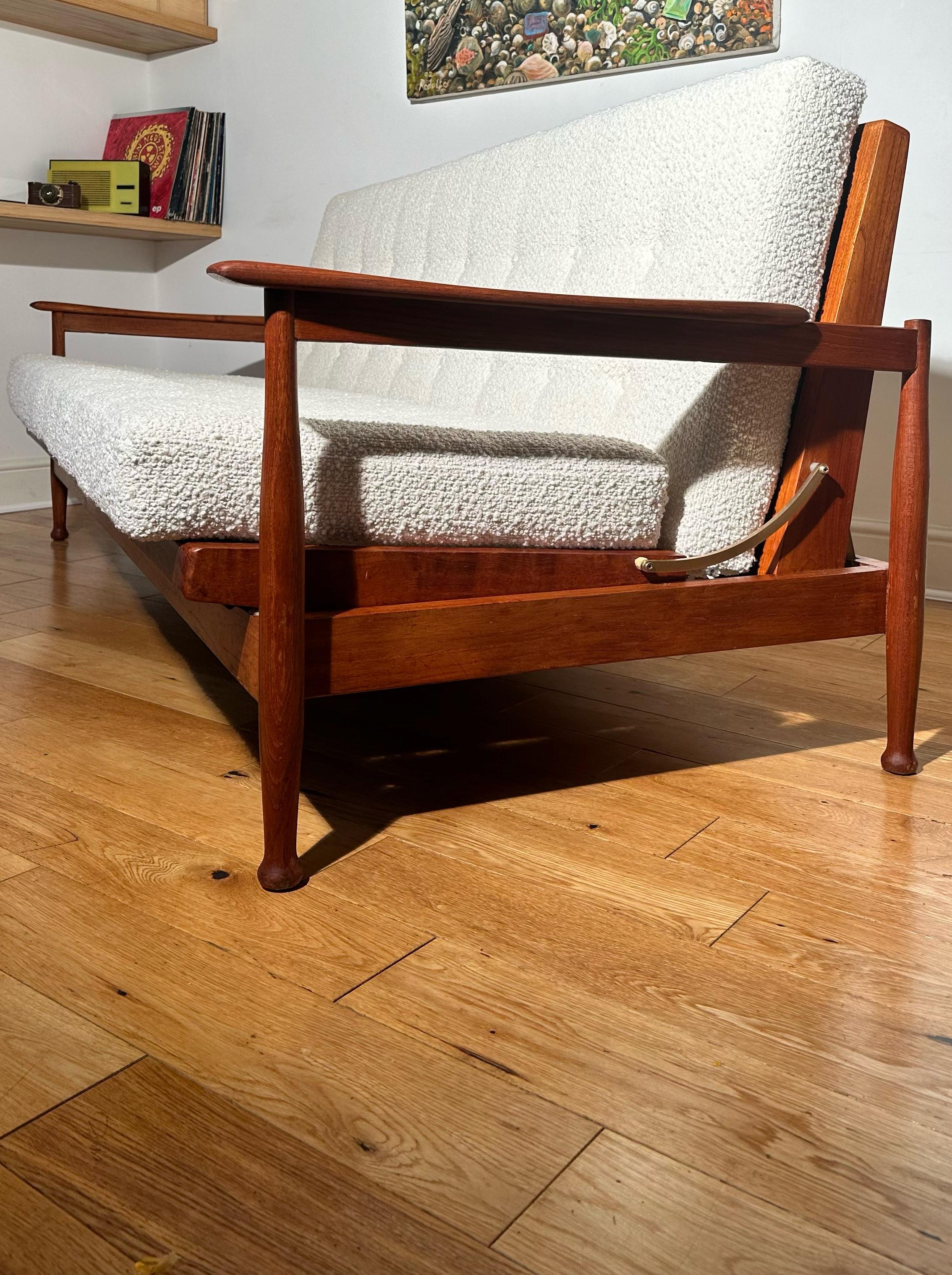 British Mid Century Modern 1960’s Teak ‘Manhattan’ Sofa Bed by Guy Rogers For Sale