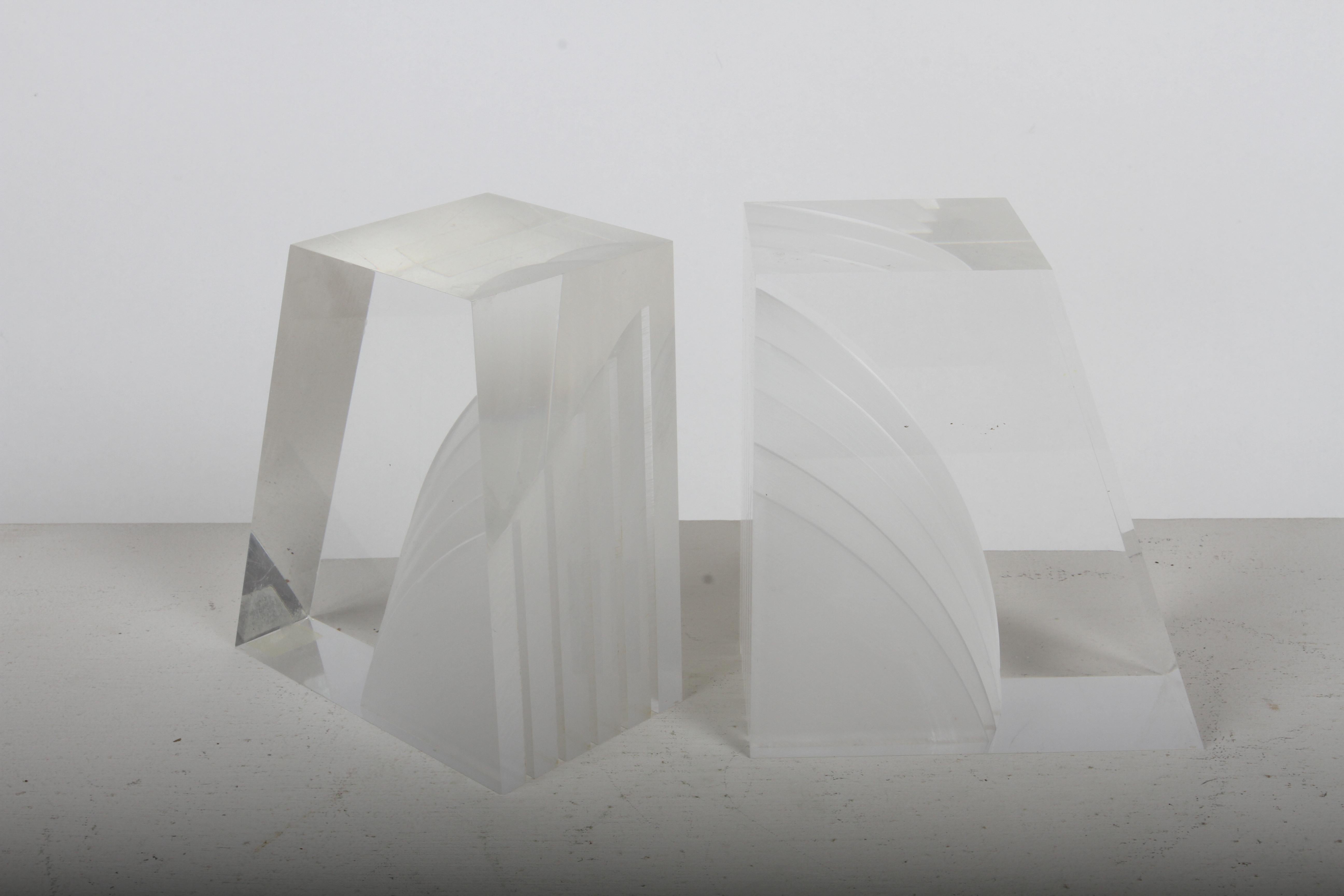Mid-Century Modern 1970s Geometric Trapezoid Lucite Bookends - Astrolite For Sale 6