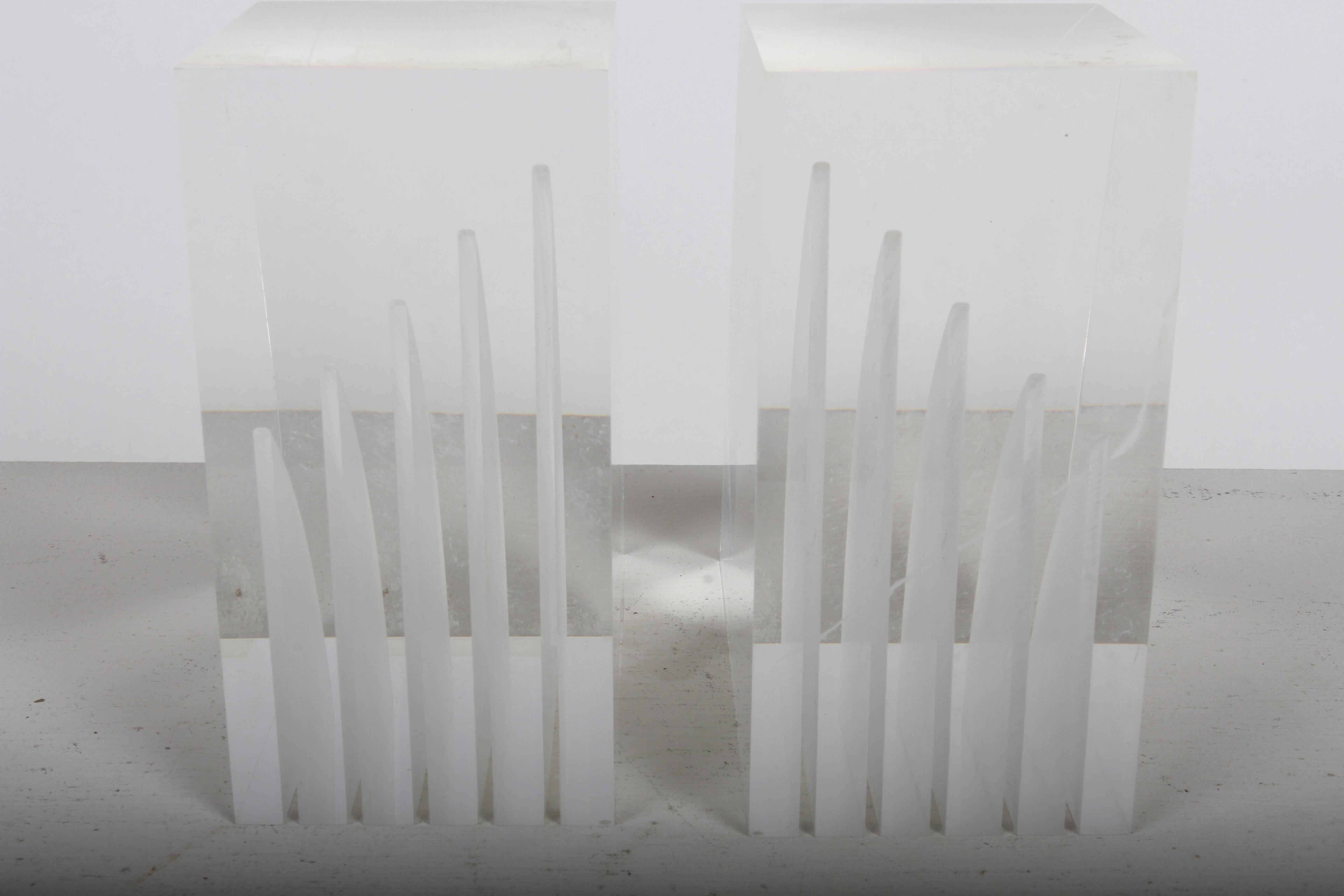 Mid-Century Modern 1970s Geometric Trapezoid Lucite Bookends - Astrolite For Sale 10