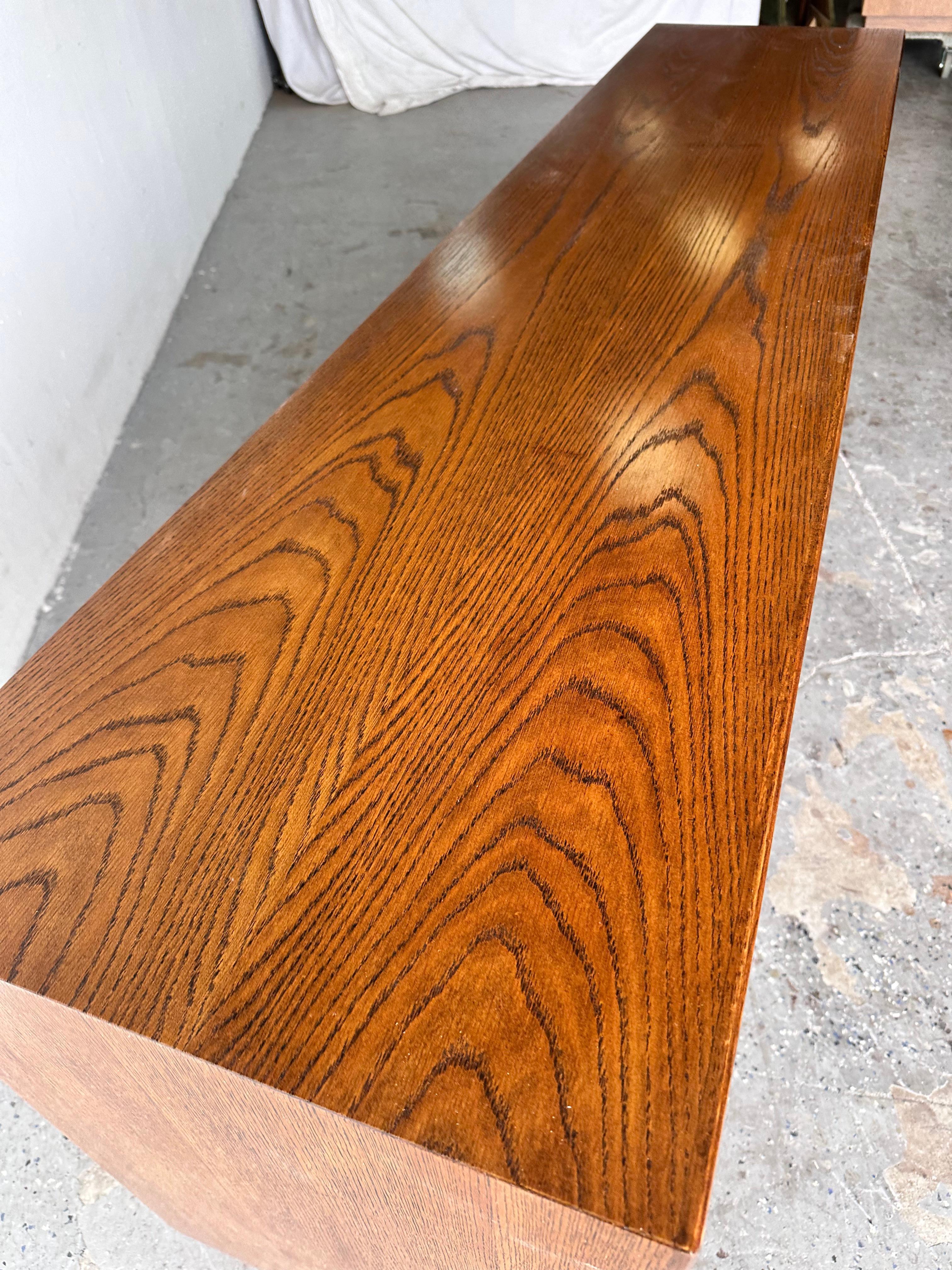 Mid Century Modern 1970s Lane Brutalist Dresser / Credenza - Pueblo Line (Moderne der Mitte des Jahrhunderts)