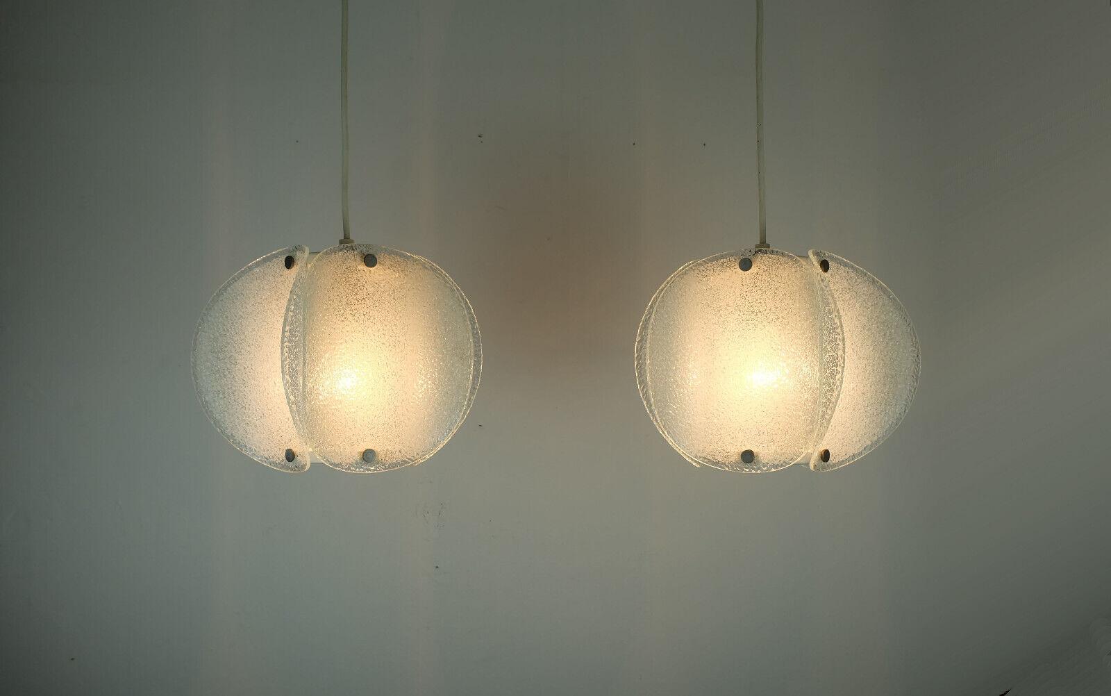 PENDANT-LAMP moderne du milieu du siècle dernier en verre de glace à 2 feux 1960s 70s en vente 3