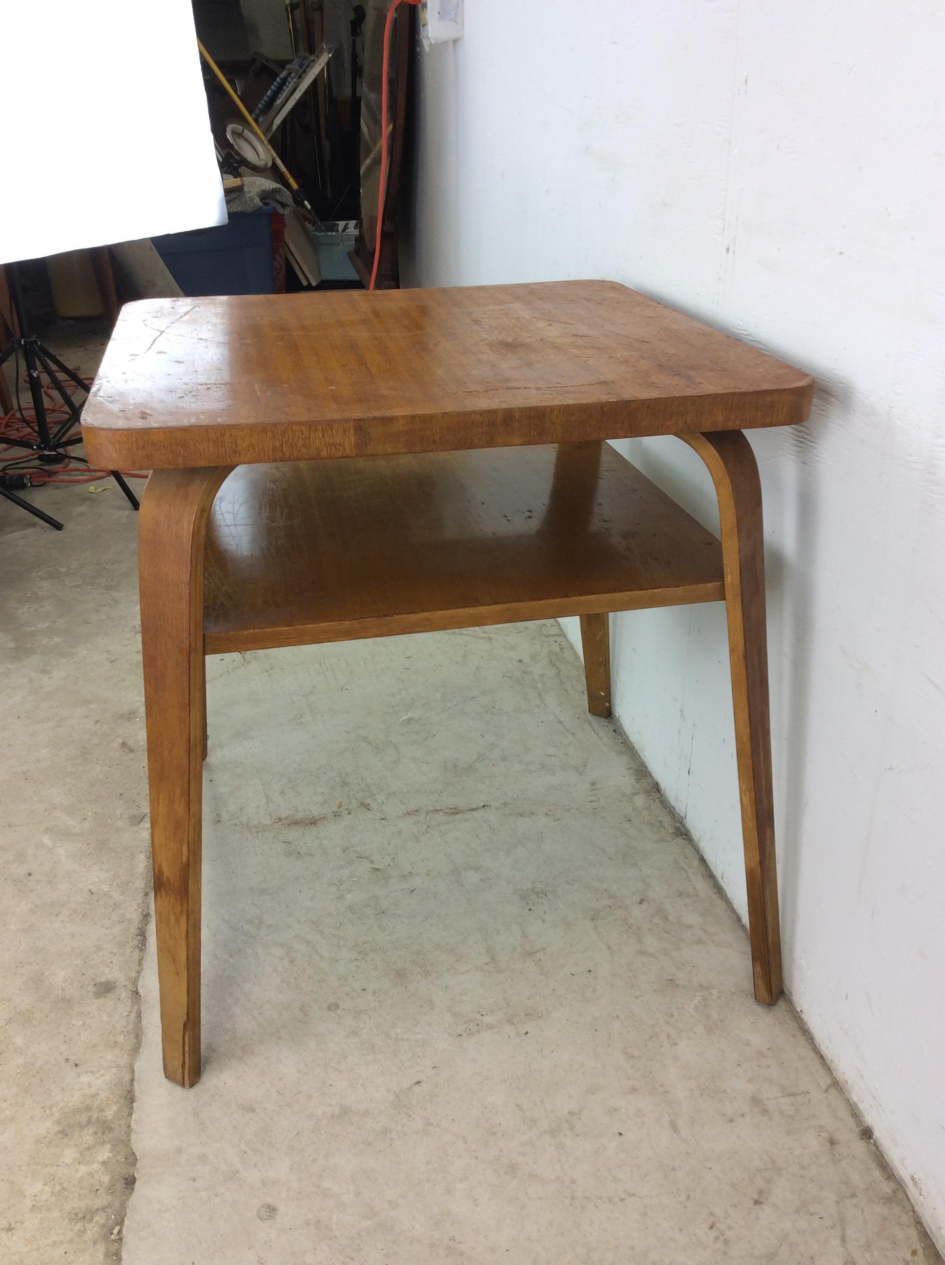 Tavolino a 2 livelli del Mid Century Modern con gambe in bergamotto in vendita 5