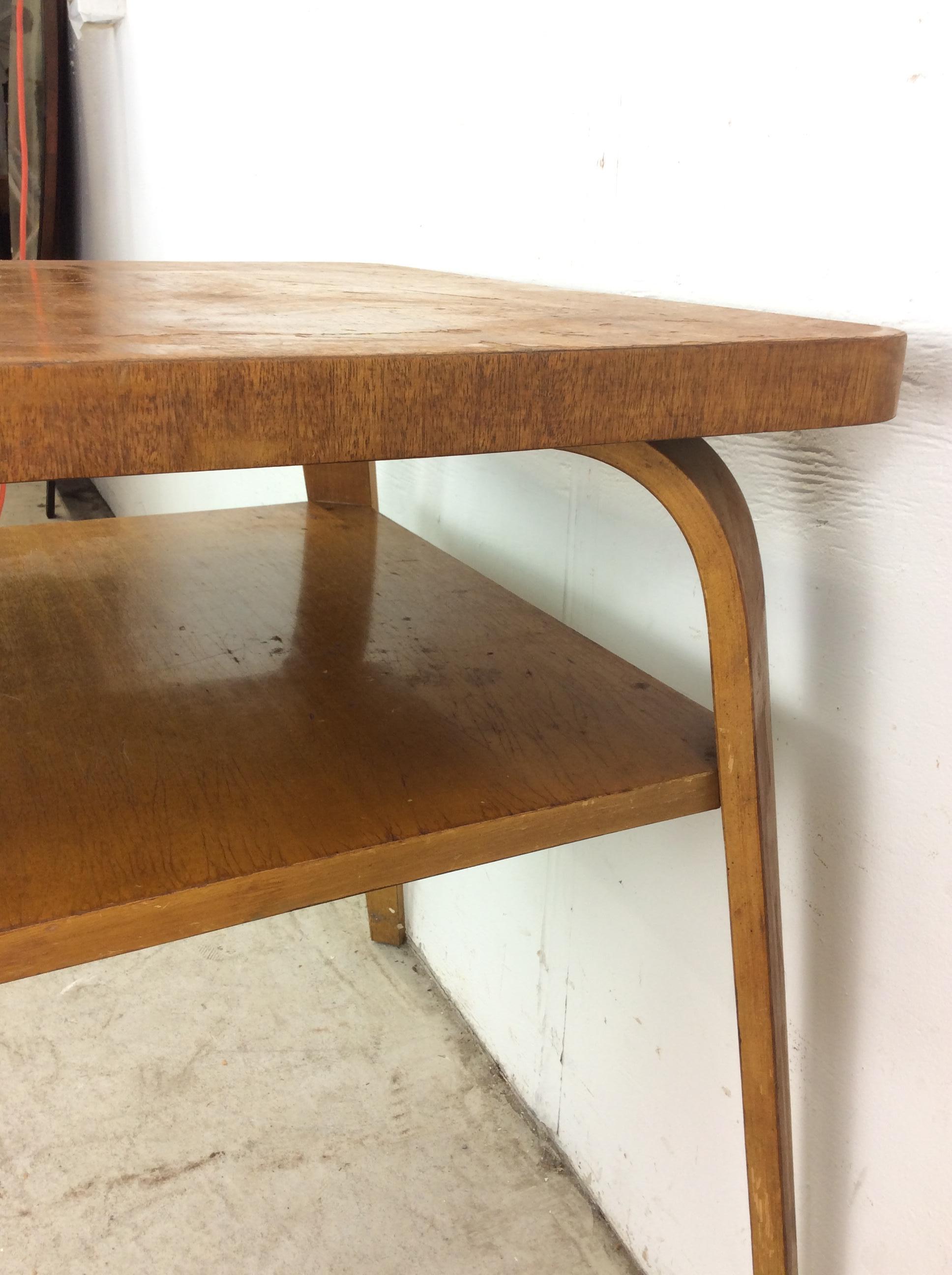 Tavolino a 2 livelli del Mid Century Modern con gambe in bergamotto in vendita 7