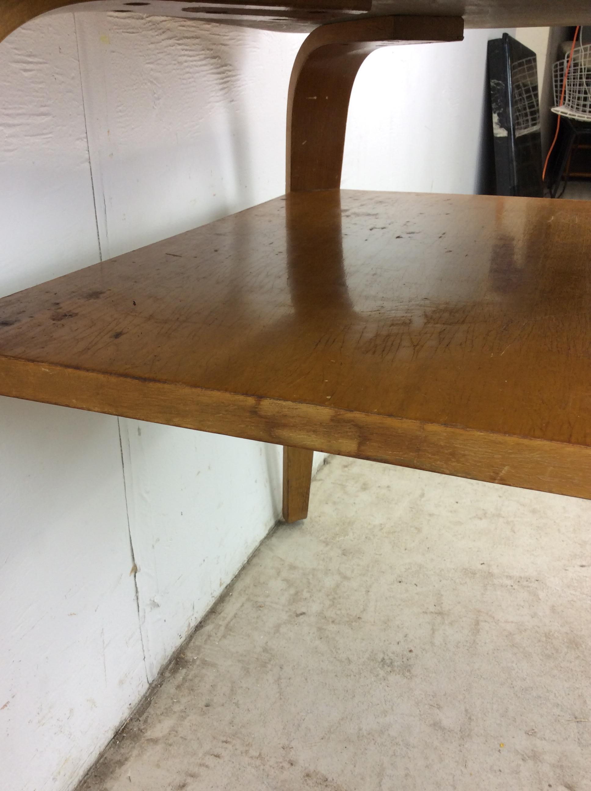Tavolino a 2 livelli del Mid Century Modern con gambe in bergamotto in vendita 10