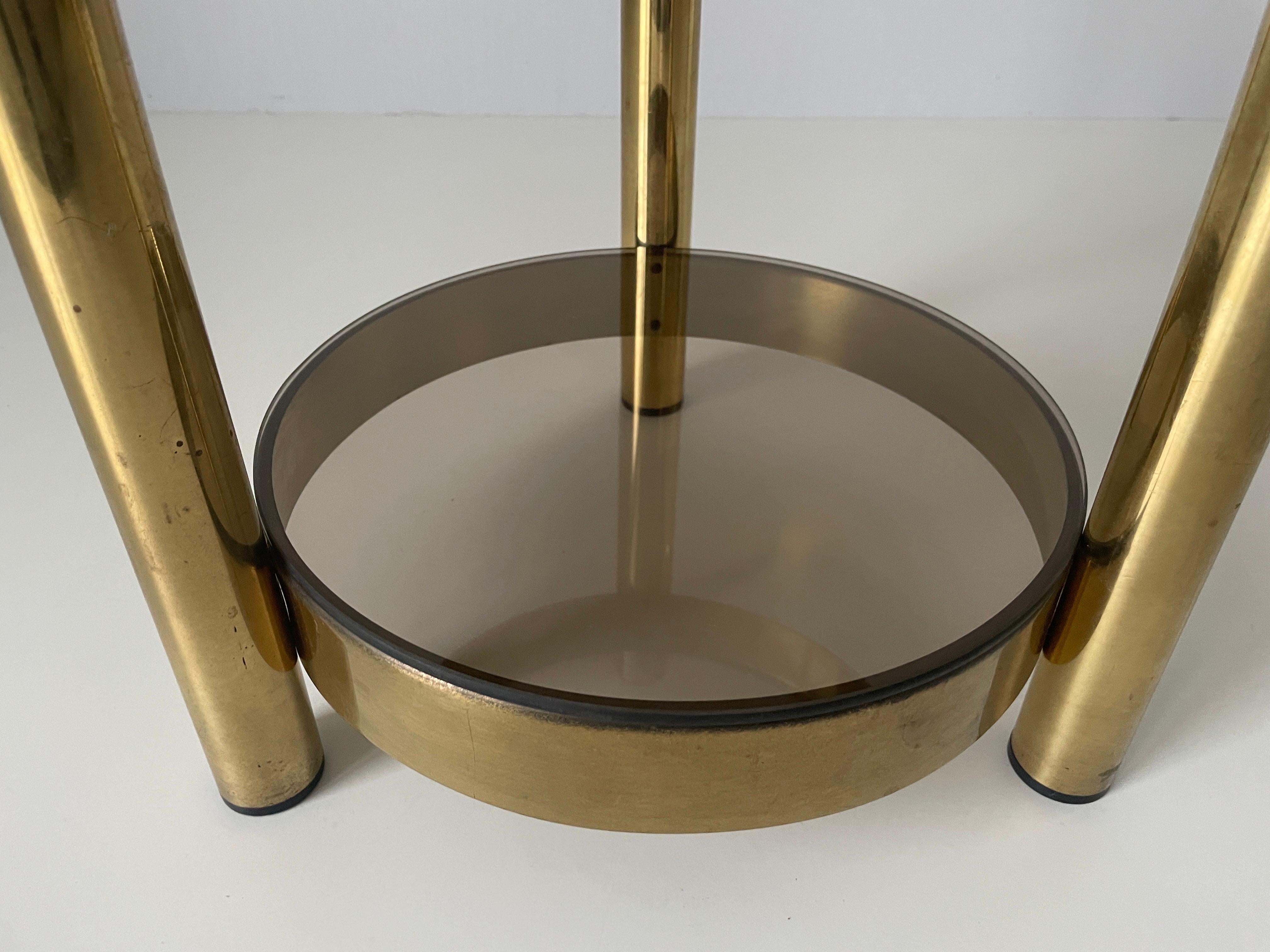 Table d'appoint moderne du milieu du siècle dernier à 2 niveaux en verre fumé et laiton, années 1960, Allemagne en vente 6