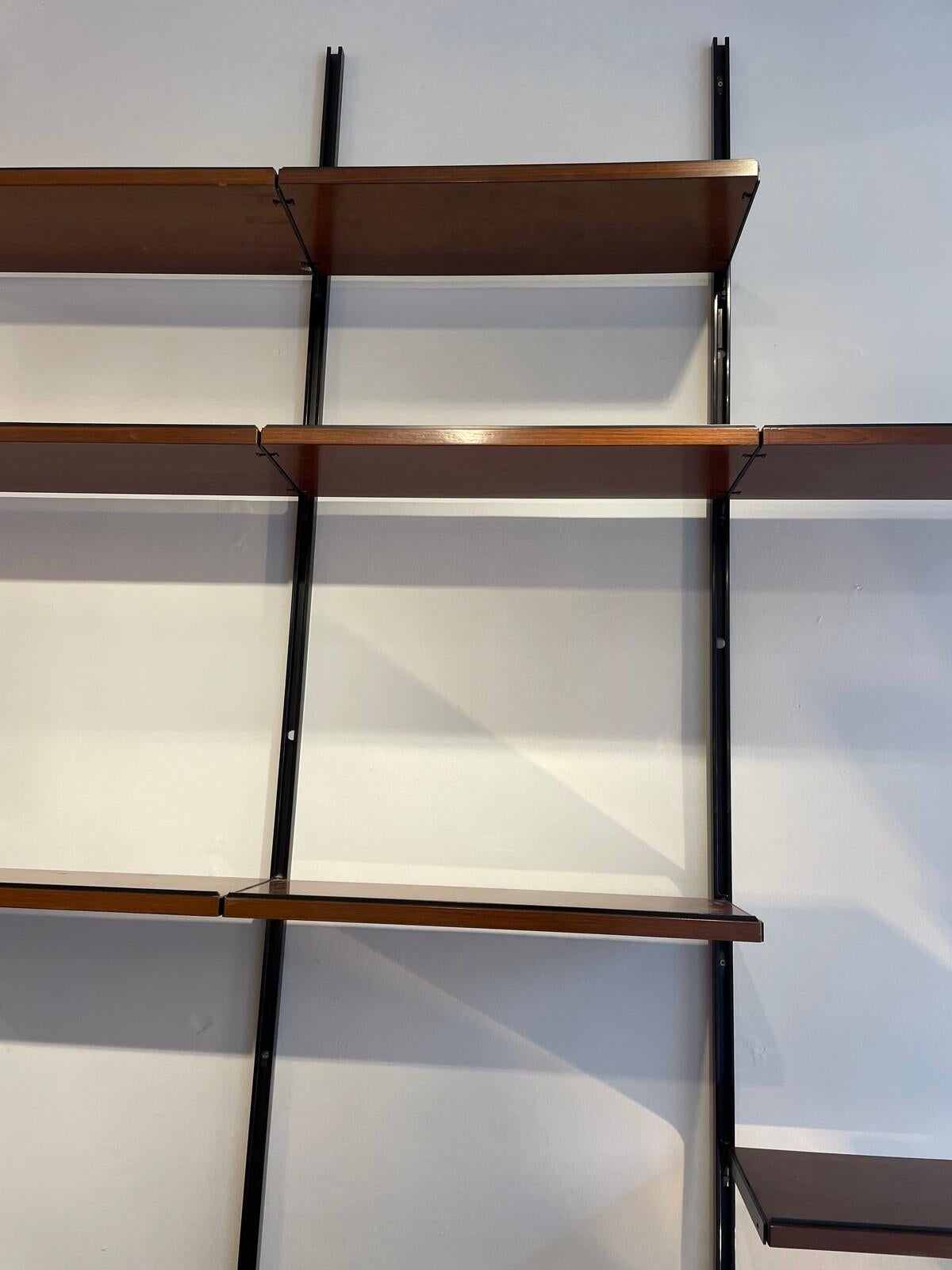 Mid-Century Modern 22 Bookshelf by Osvaldo Borsani for Tecno, Italy, 1960s For Sale 3