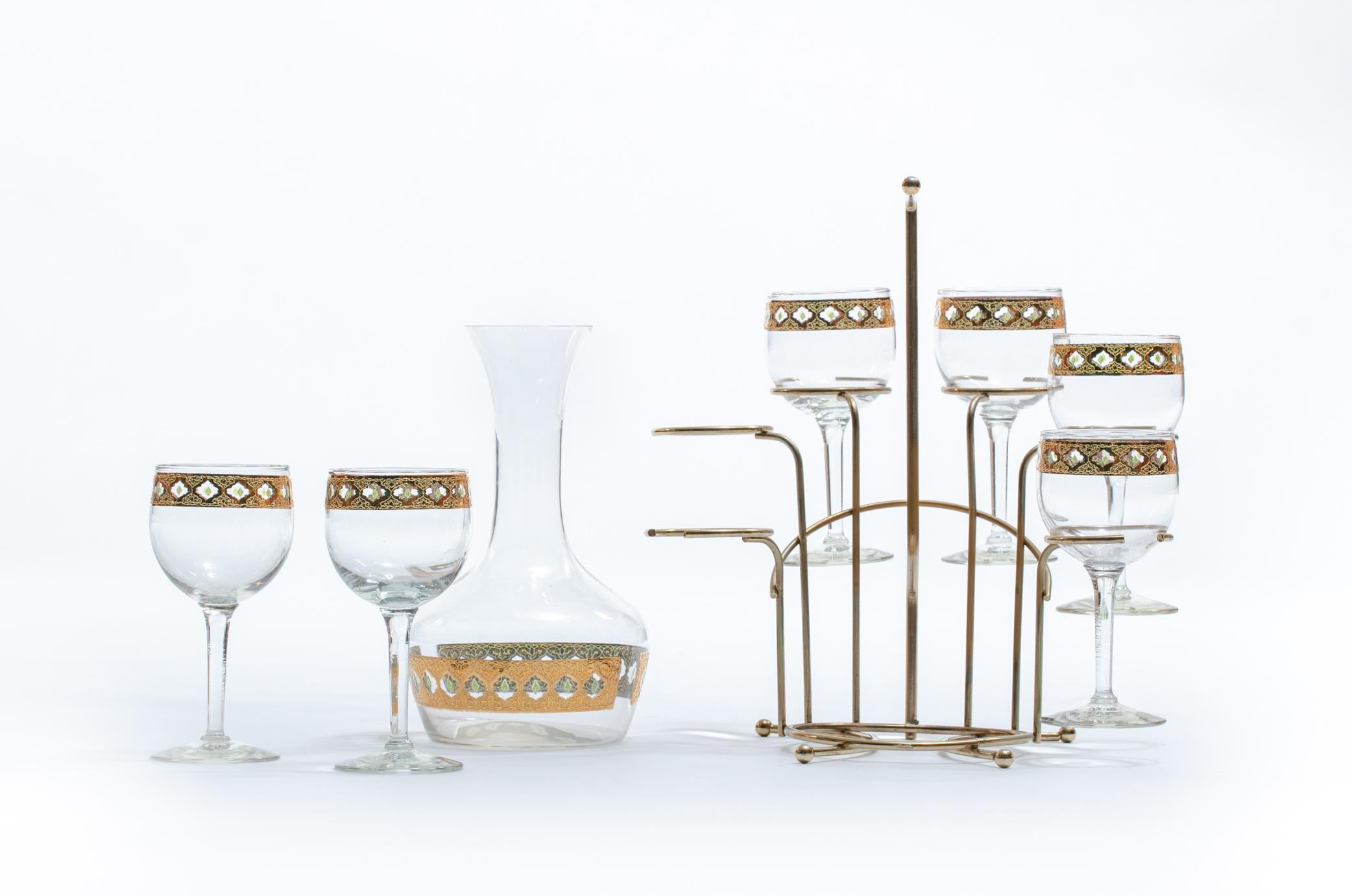 Set de verres à vin et de carafes marocaines en or 22 carats du milieu du siècle dernier, c.C. 1965 Bon état - En vente à Saint Louis, MO