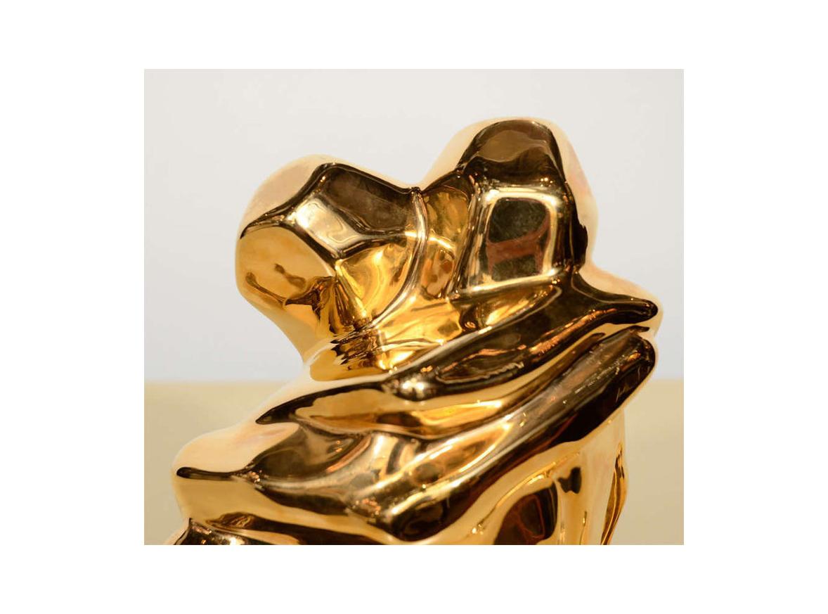 Mid-Century Modern 24-Karat Gold Plated Ceramic Cubist Sculpture by Jaru In Excellent Condition For Sale In New York, NY