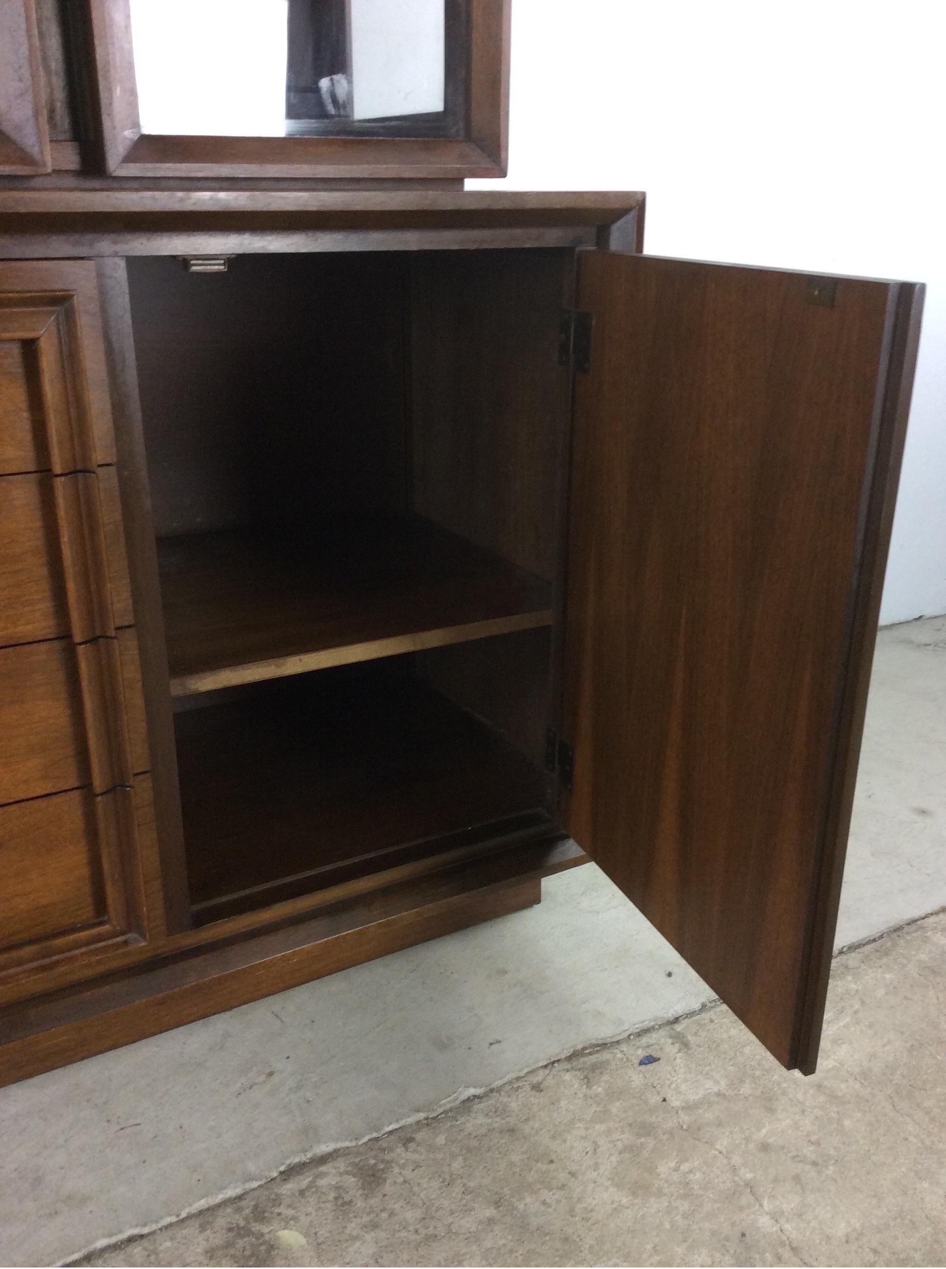 Mid-Century Modern 2pc China Cabinet with Glass Shelves For Sale 13