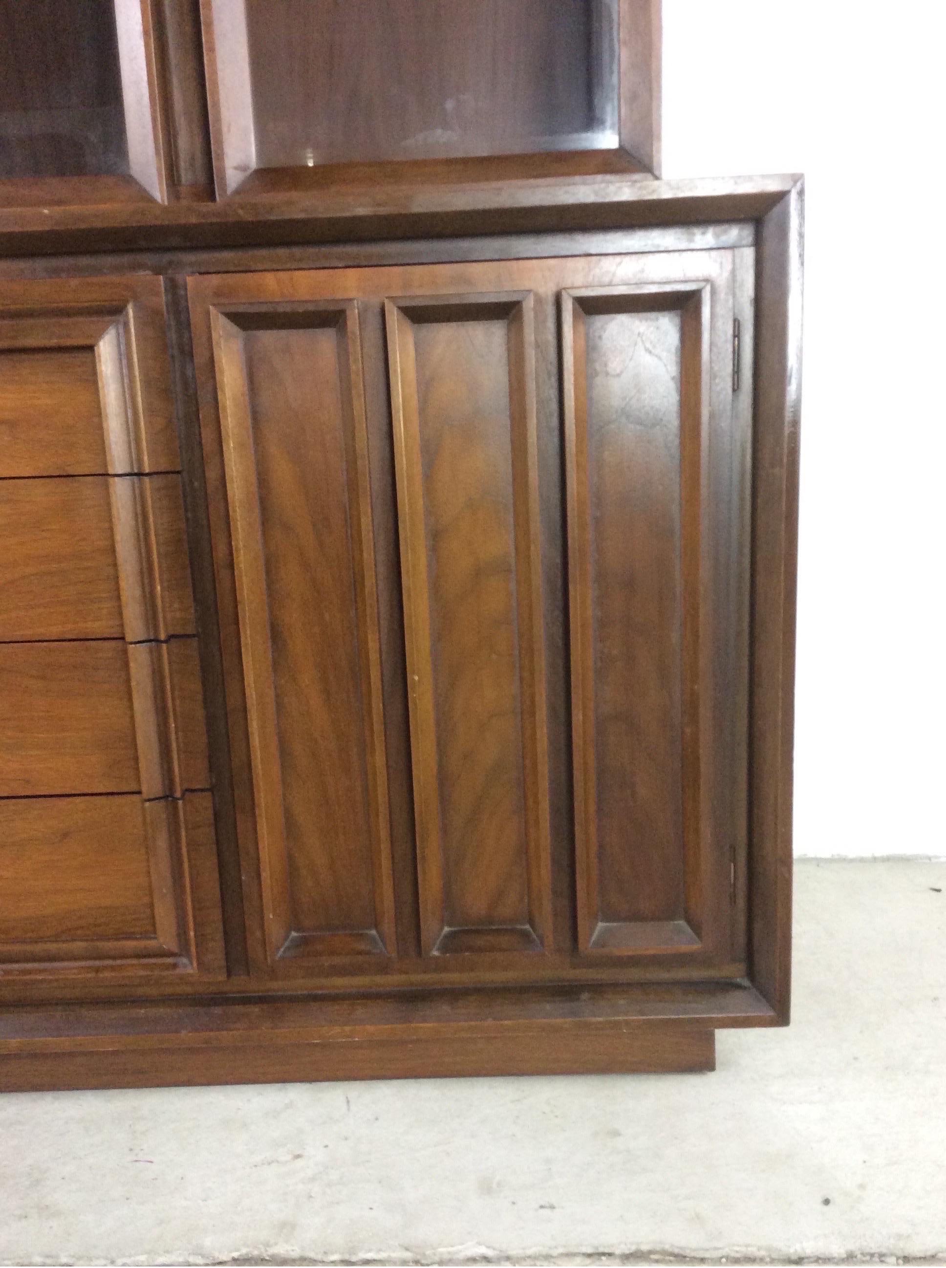 Veneer Mid-Century Modern 2pc China Cabinet with Glass Shelves For Sale