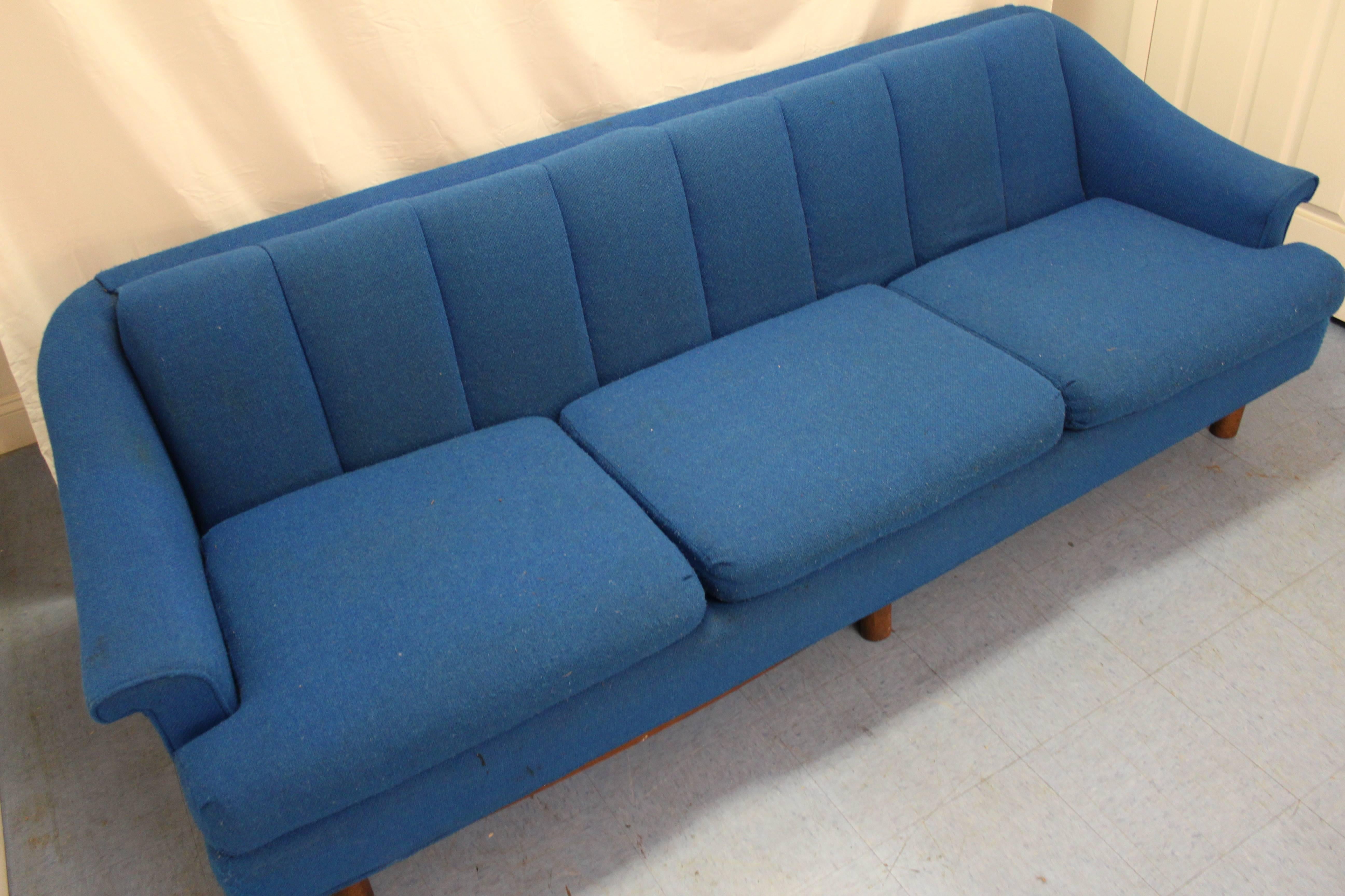 Unknown Mid-Century Modern Three-Cushion Blue Sofa For Sale
