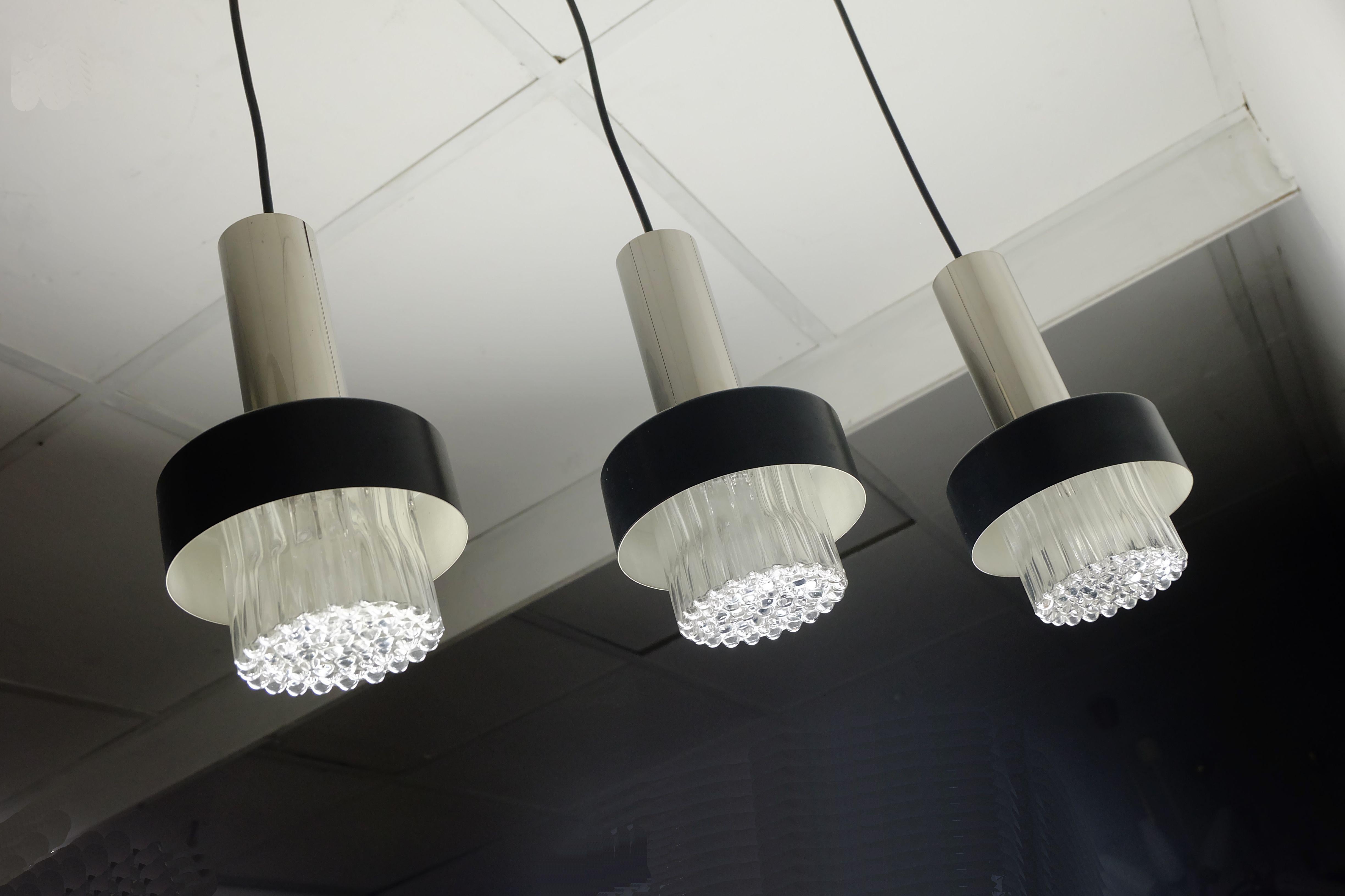 mid century modern 3-light PENDANT LAMP glass and chrome and black metal 1960s For Sale 1