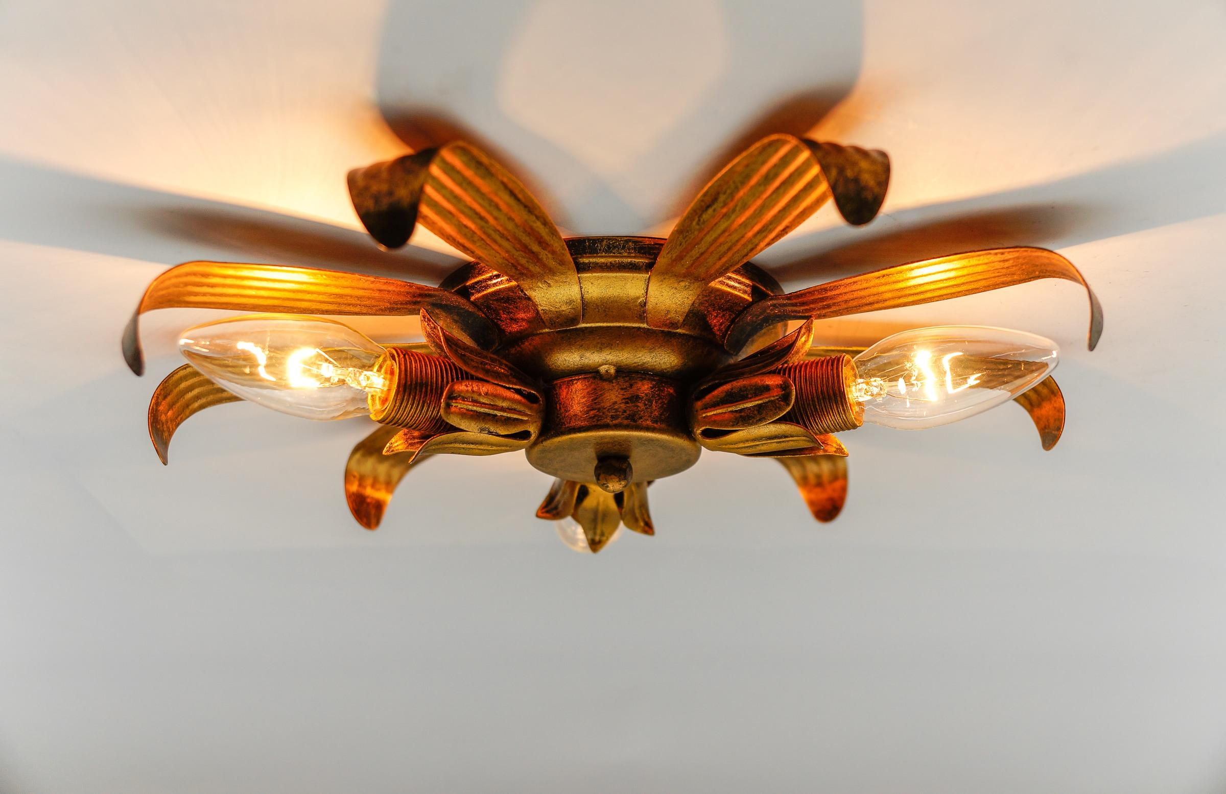 Lámpara moderna de mediados de siglo de 3 luces Sunburst, 1960 Italia en venta 1