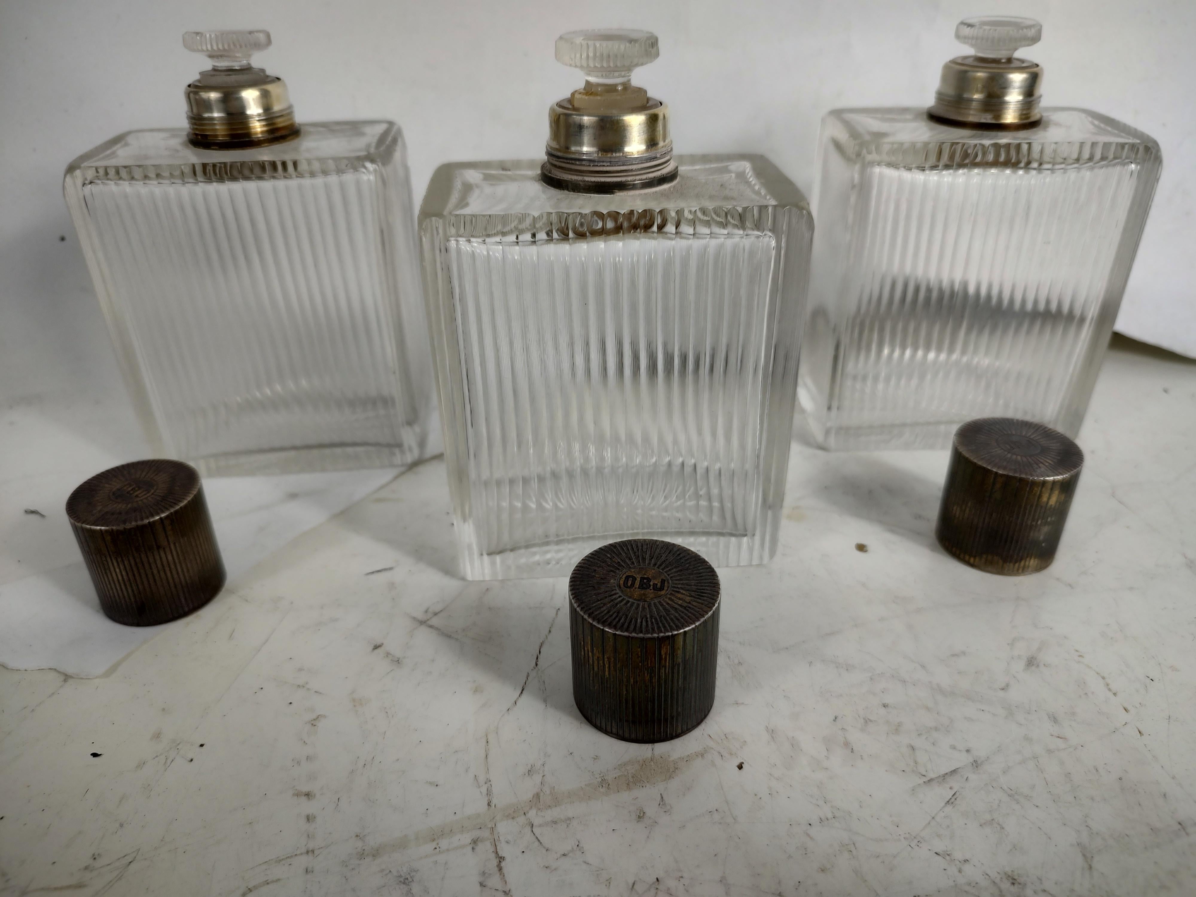 Mid-Century Modern 3 Piece Dresser Cologne Bottle Set In Good Condition For Sale In Port Jervis, NY