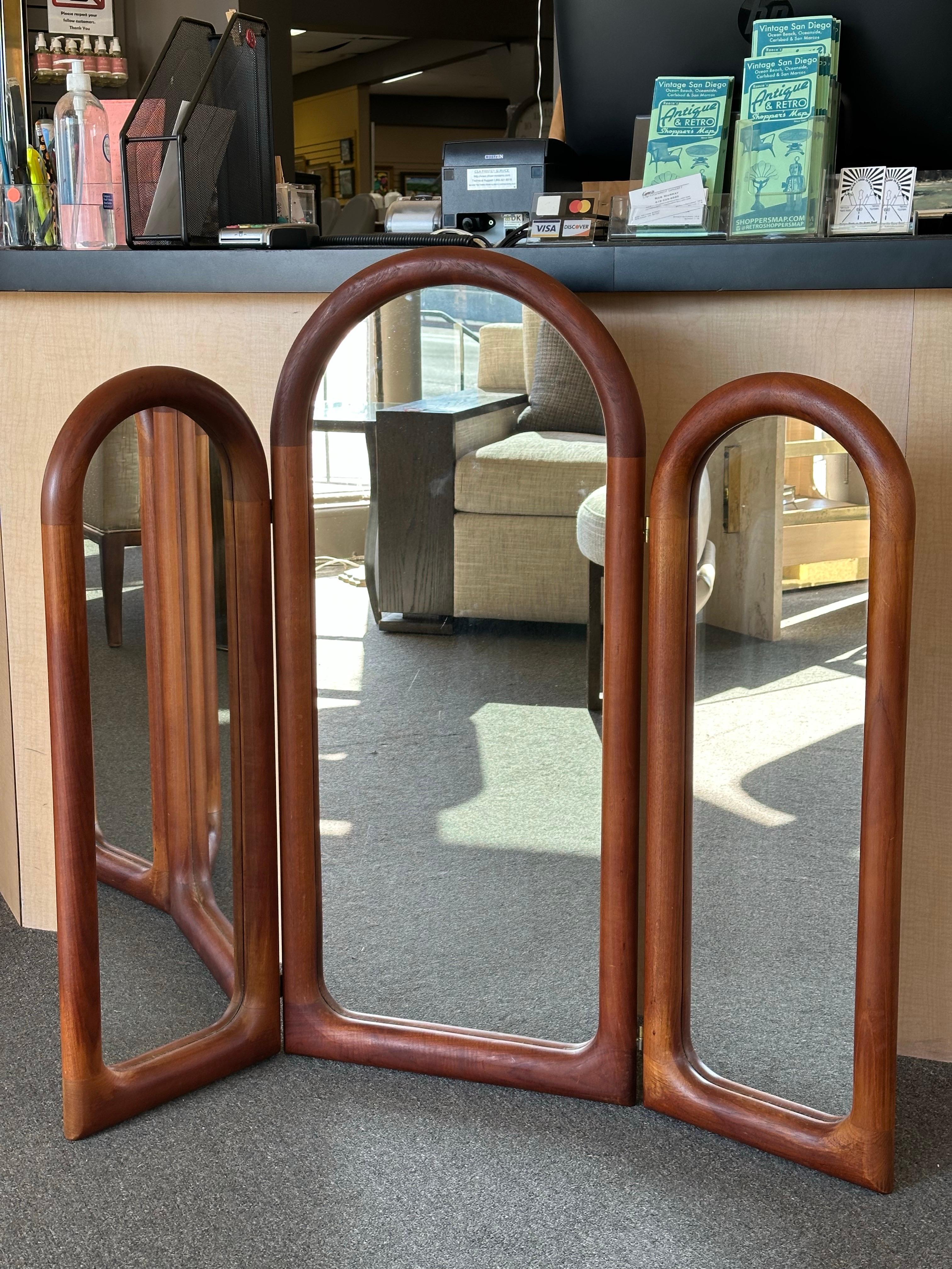 Mid-Century Modern 3 Piece Movable Teak Wall Mirror from Schionning & Elgaard In Good Condition For Sale In San Diego, CA