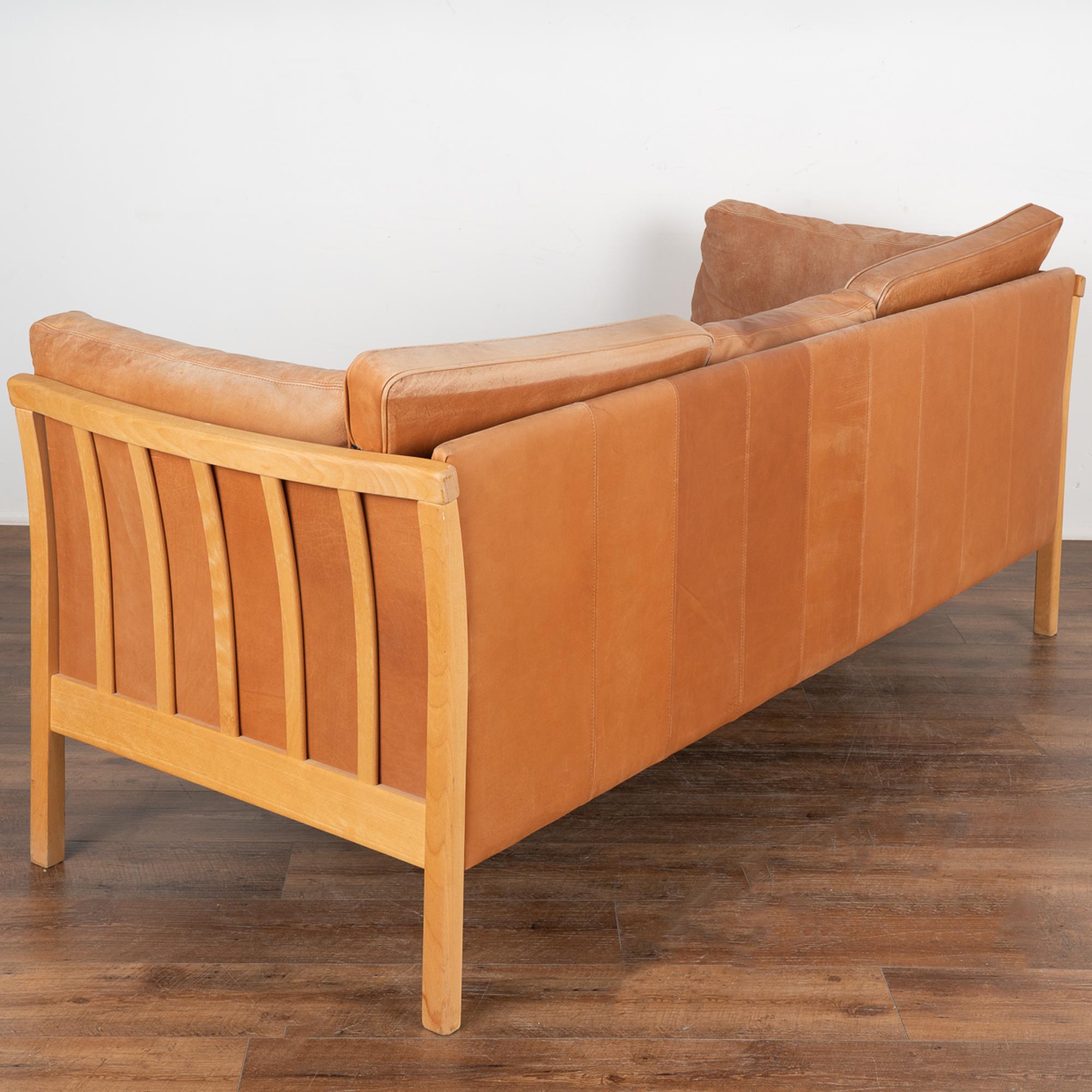Mid-Century Modern 3 Seat Vintage Leather Sofa by Stouby of Denmark, circa 1970 For Sale 5