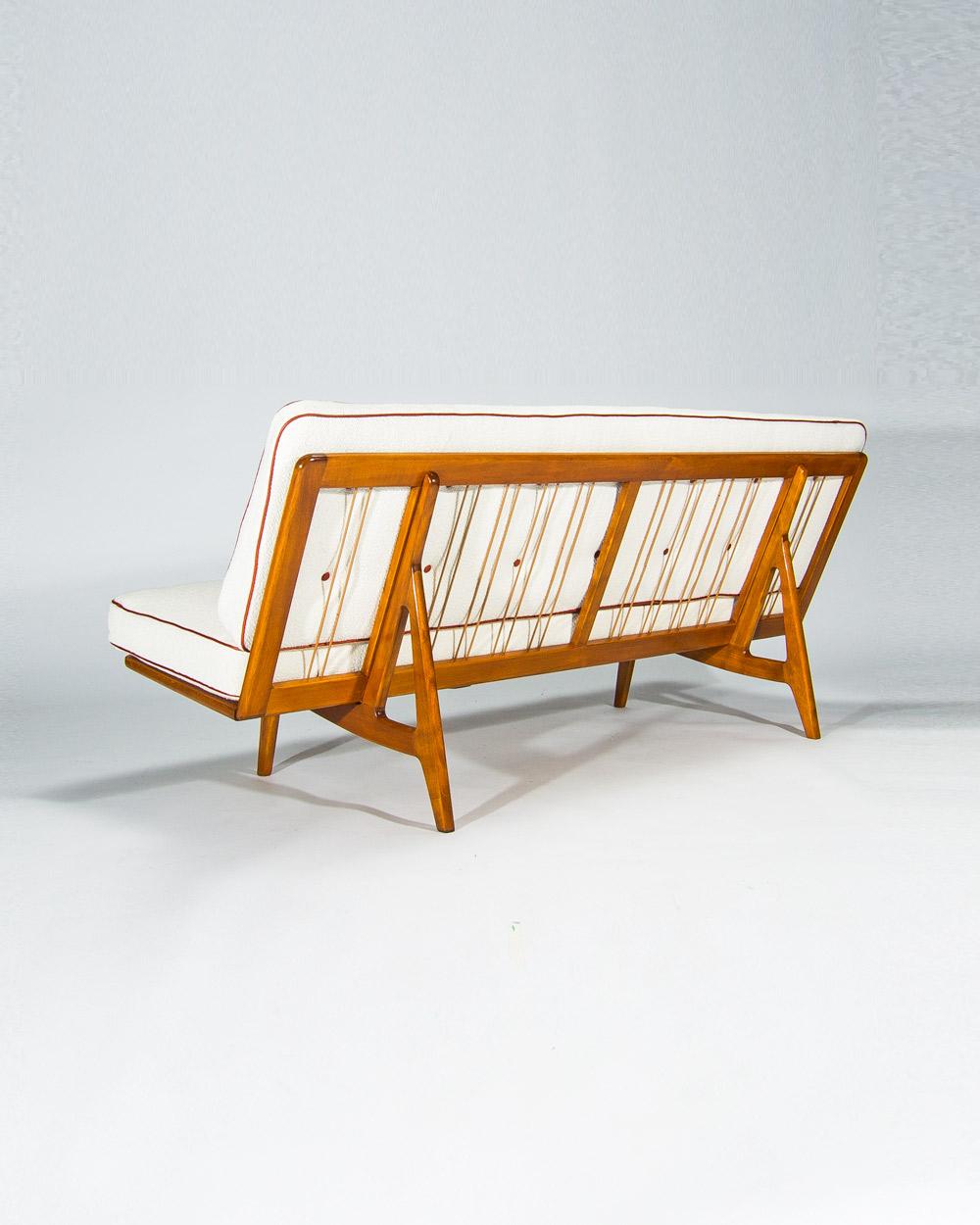 Mid Century Modern 3-Sitzer Sofa von Peter Hvidt für France & Daverkosen Dänisch (Mitte des 20. Jahrhunderts) im Angebot