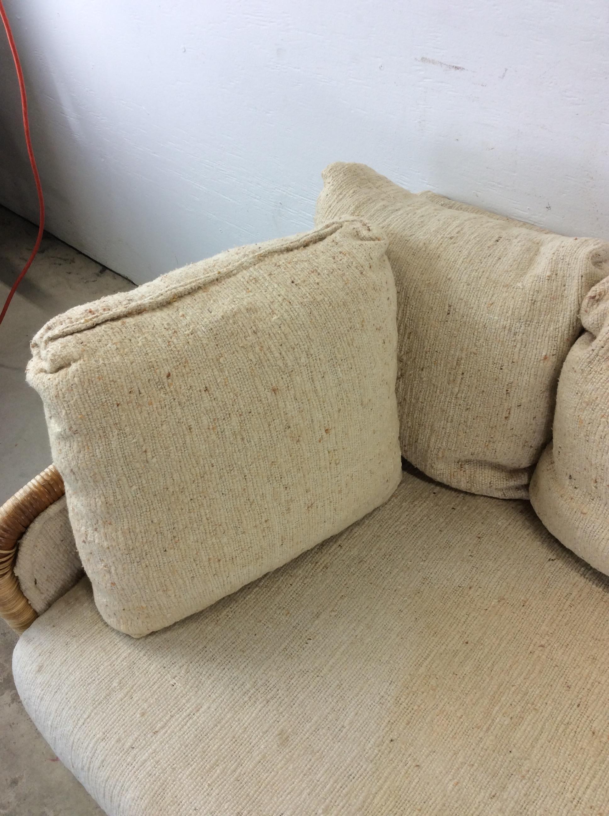 Mid Century Modern 3 Seater Sofa with Wicker Arms en vente 1