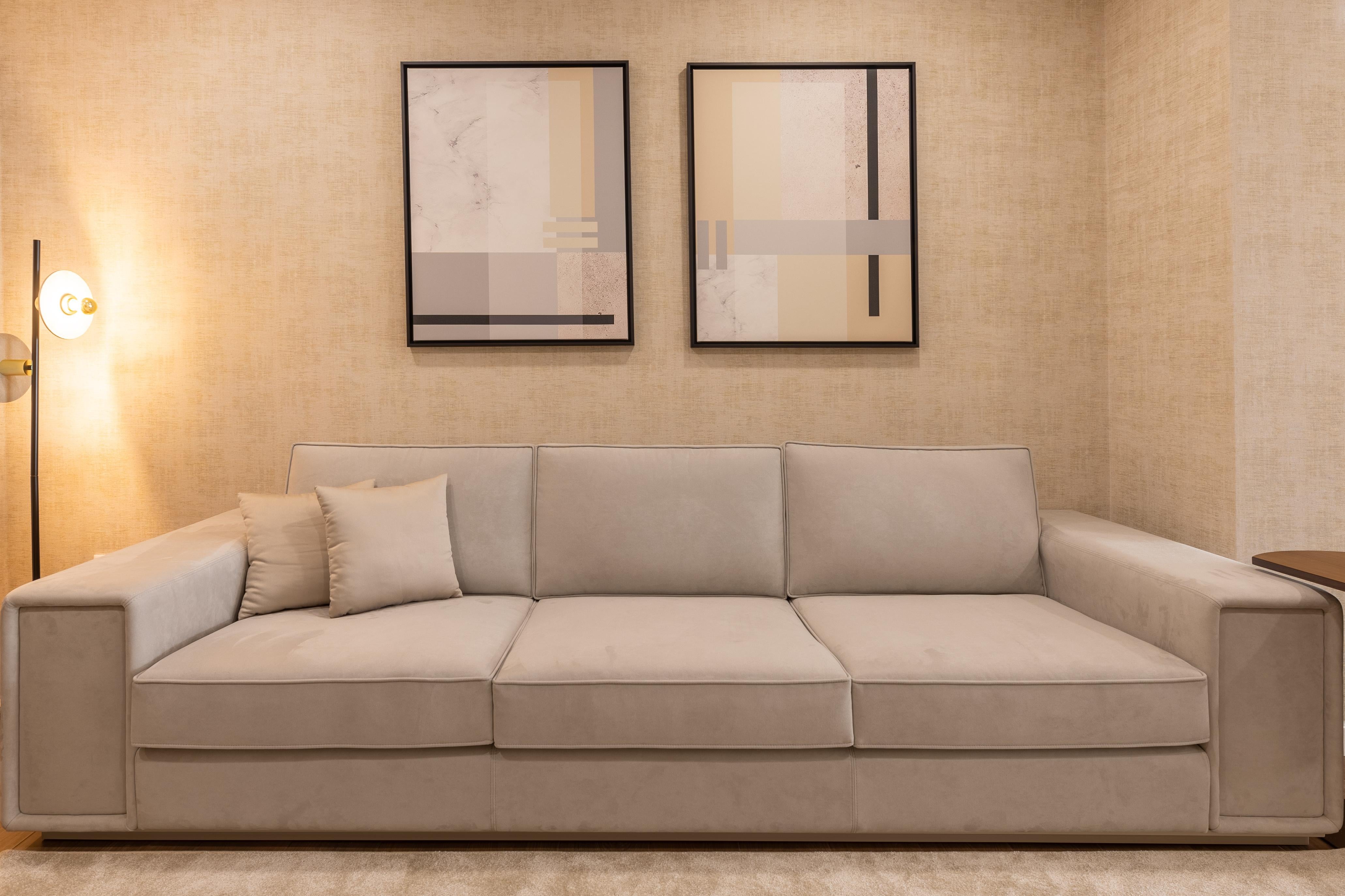Sublime Sofa aus Holz und Textil mit 3 Sitzen, Moderne der Mitte des Jahrhunderts (21. Jahrhundert und zeitgenössisch) im Angebot