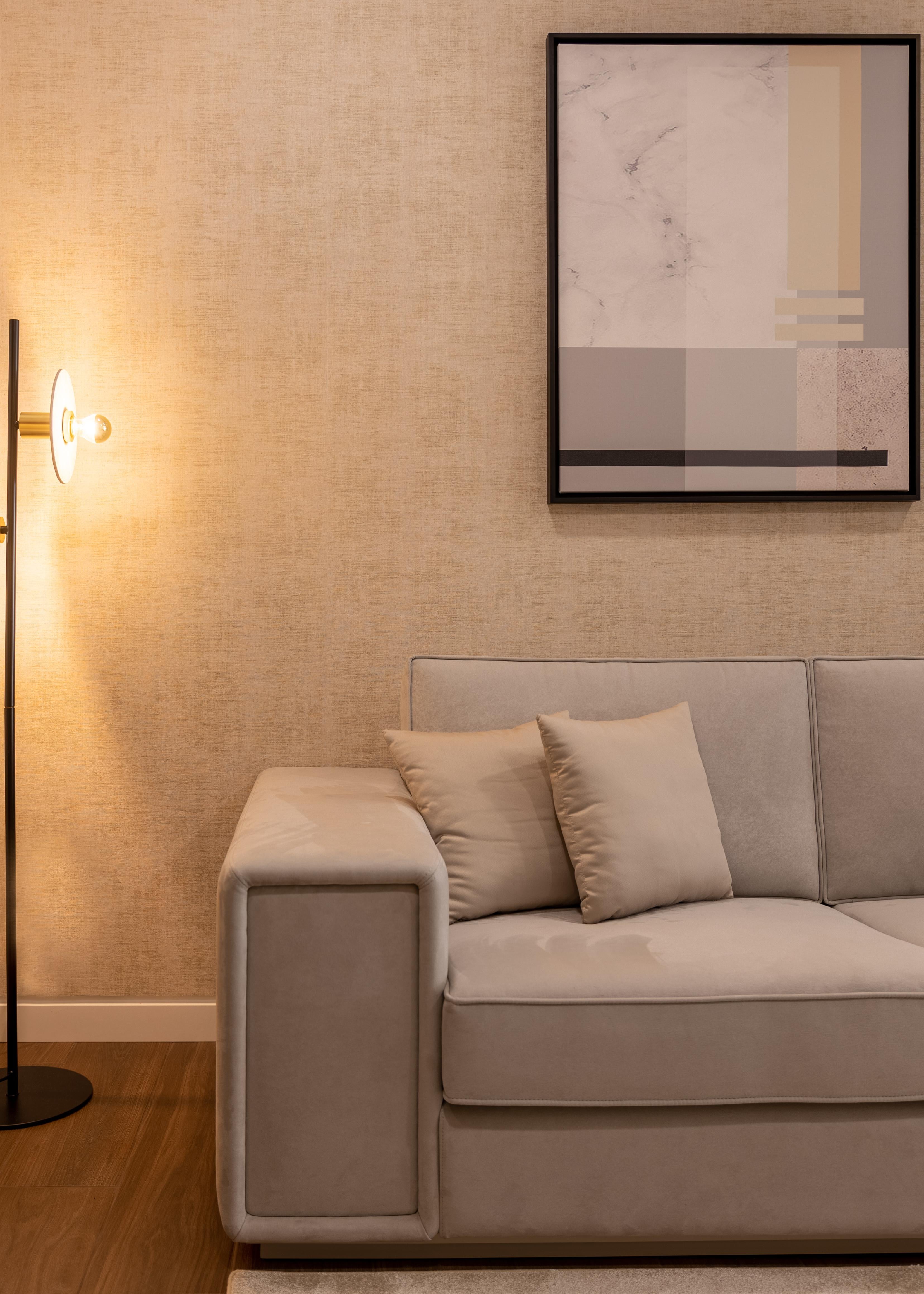 Sofá Sublime de 3 Plazas Moderno de Mitad de Siglo Fabricado con Madera y Textil Siglo XXI y contemporáneo en venta