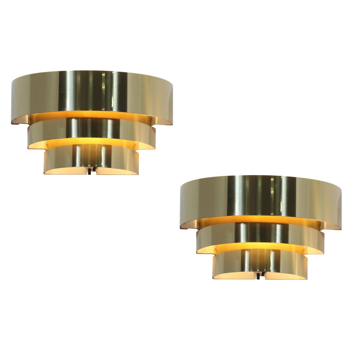 Mid-Century Modern 3-Tier Brass Wall Sconces For Sale