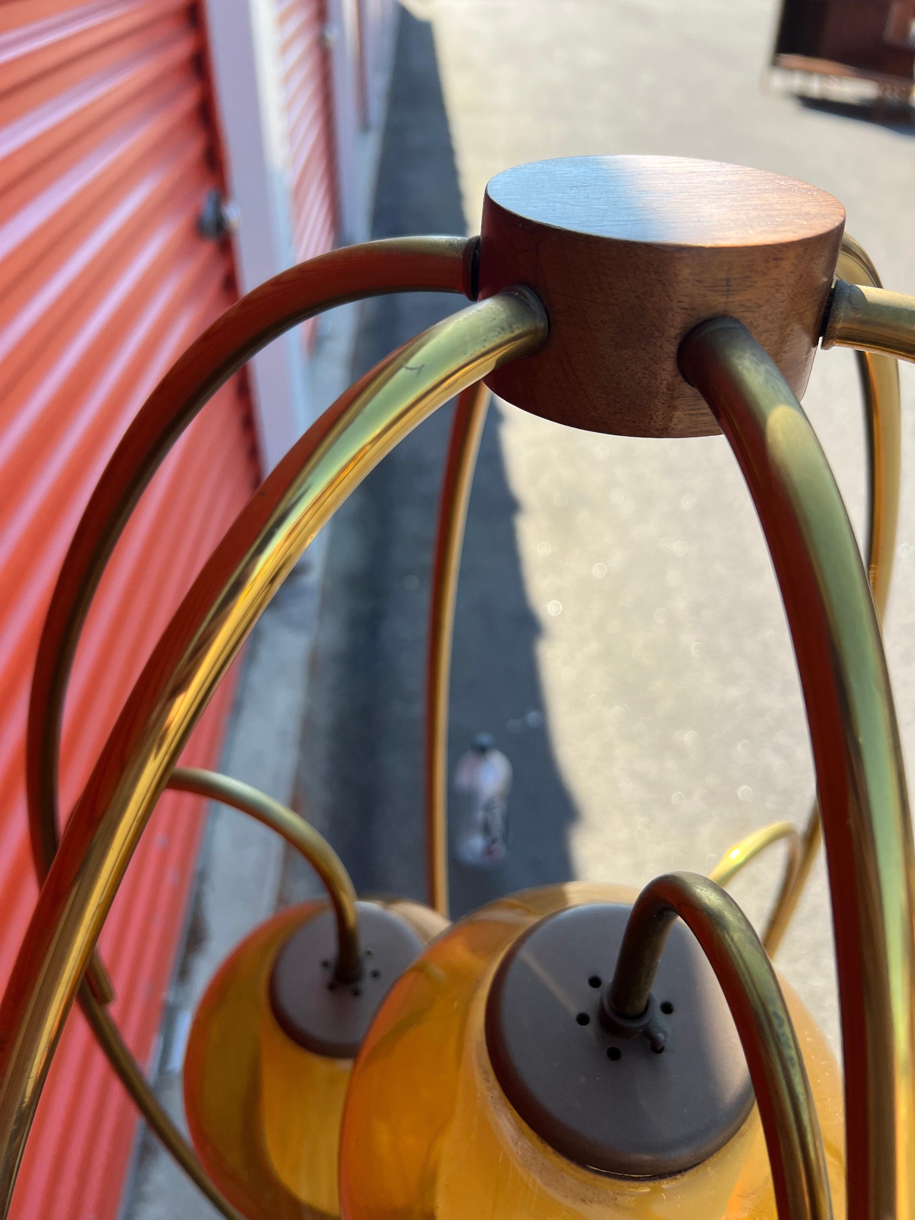 Mid-Century Modern 3 Way Glass Globe Brass Table Lamp 4
