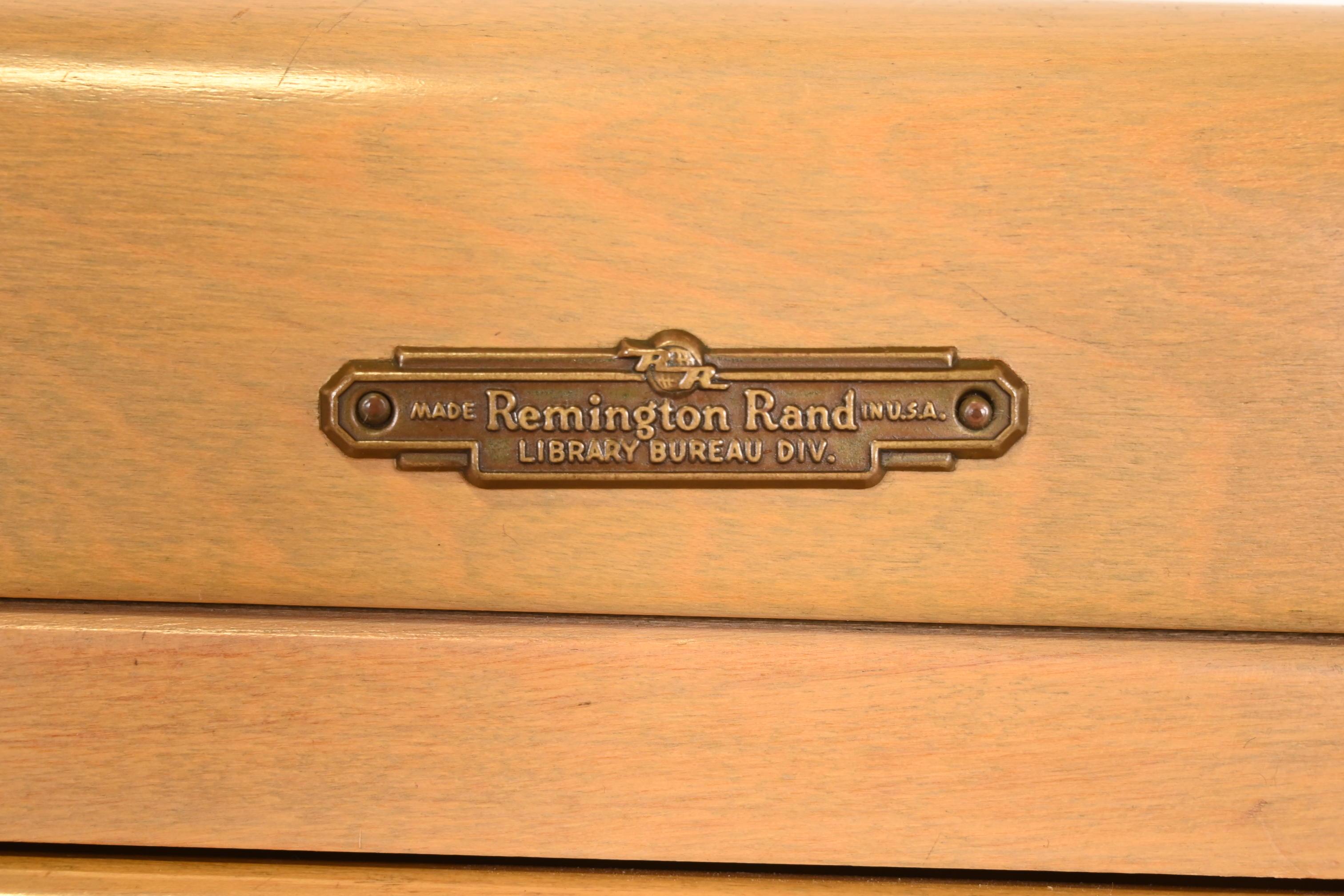 Catalogo a schede per biblioteca a 30 cassetti in stile Mid-Century Modern di Remington Rand in vendita 2