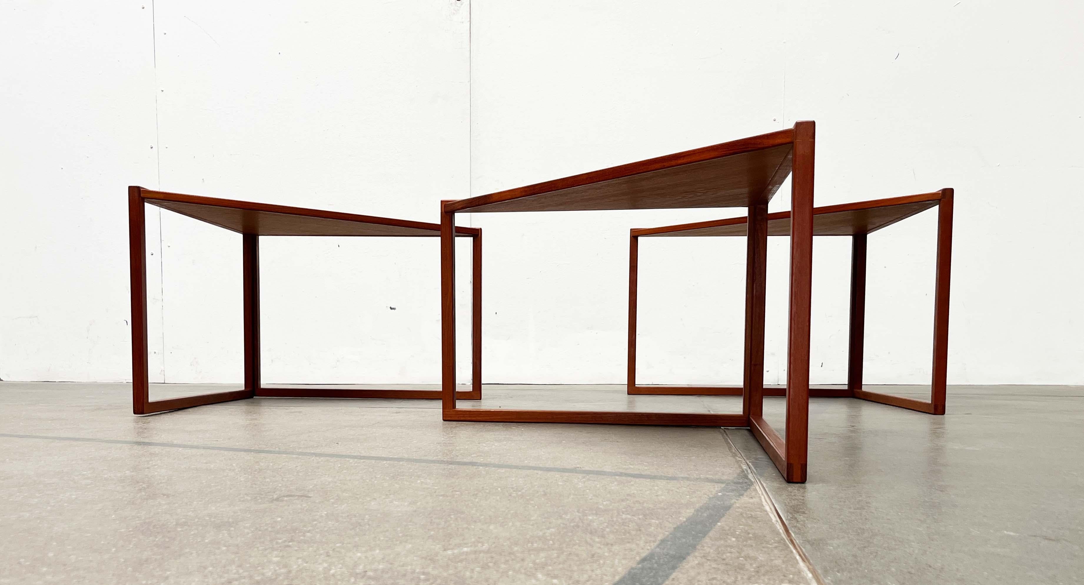 Mid-Century Modern 343 Dreieckige Teakholz-Esstische Kai Kristiansen Vildbjerg im Angebot 2