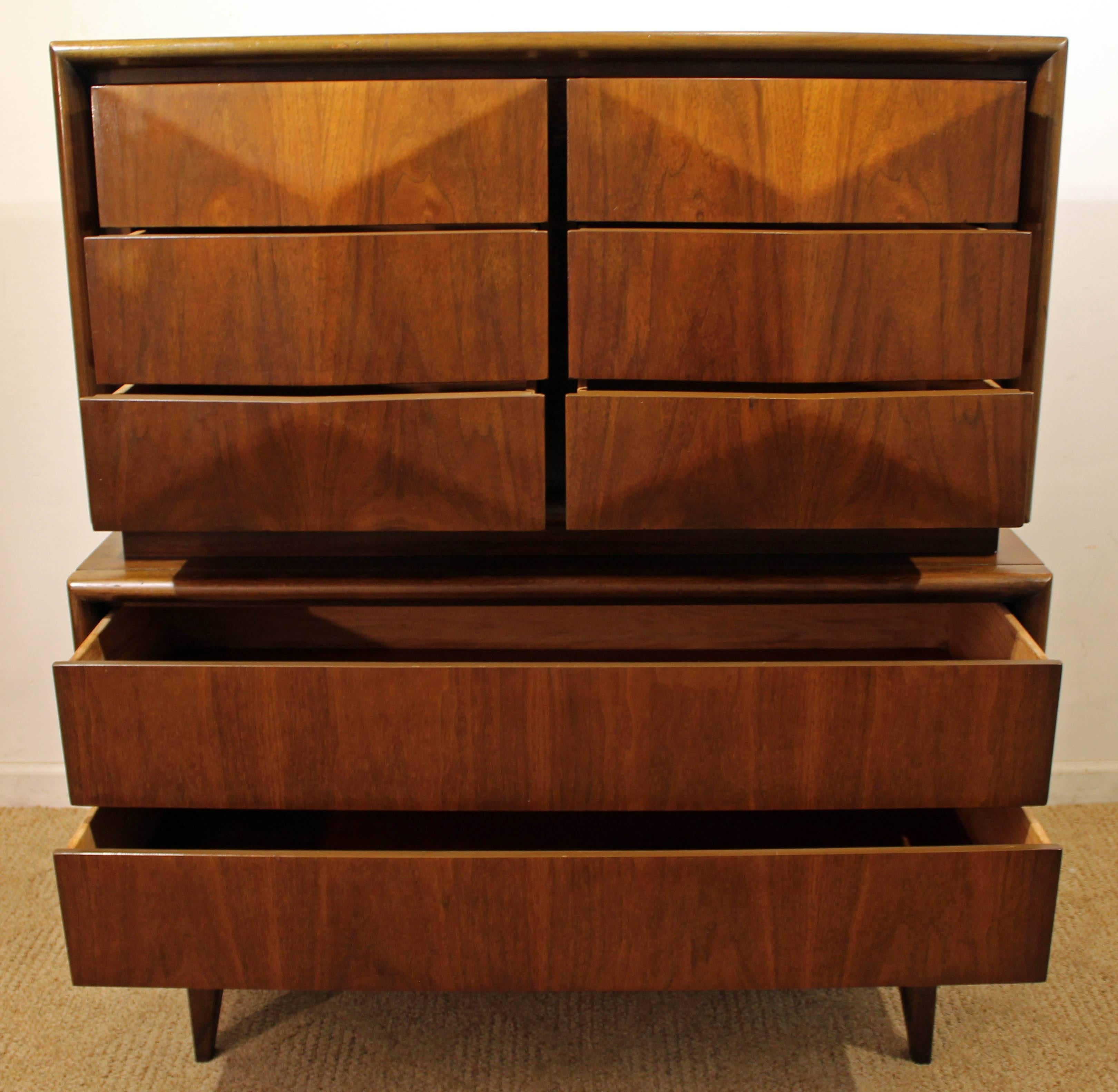 Mid-Century Modern 3D Diamond Front Tall Chest Dresser In Excellent Condition In Wilmington, DE