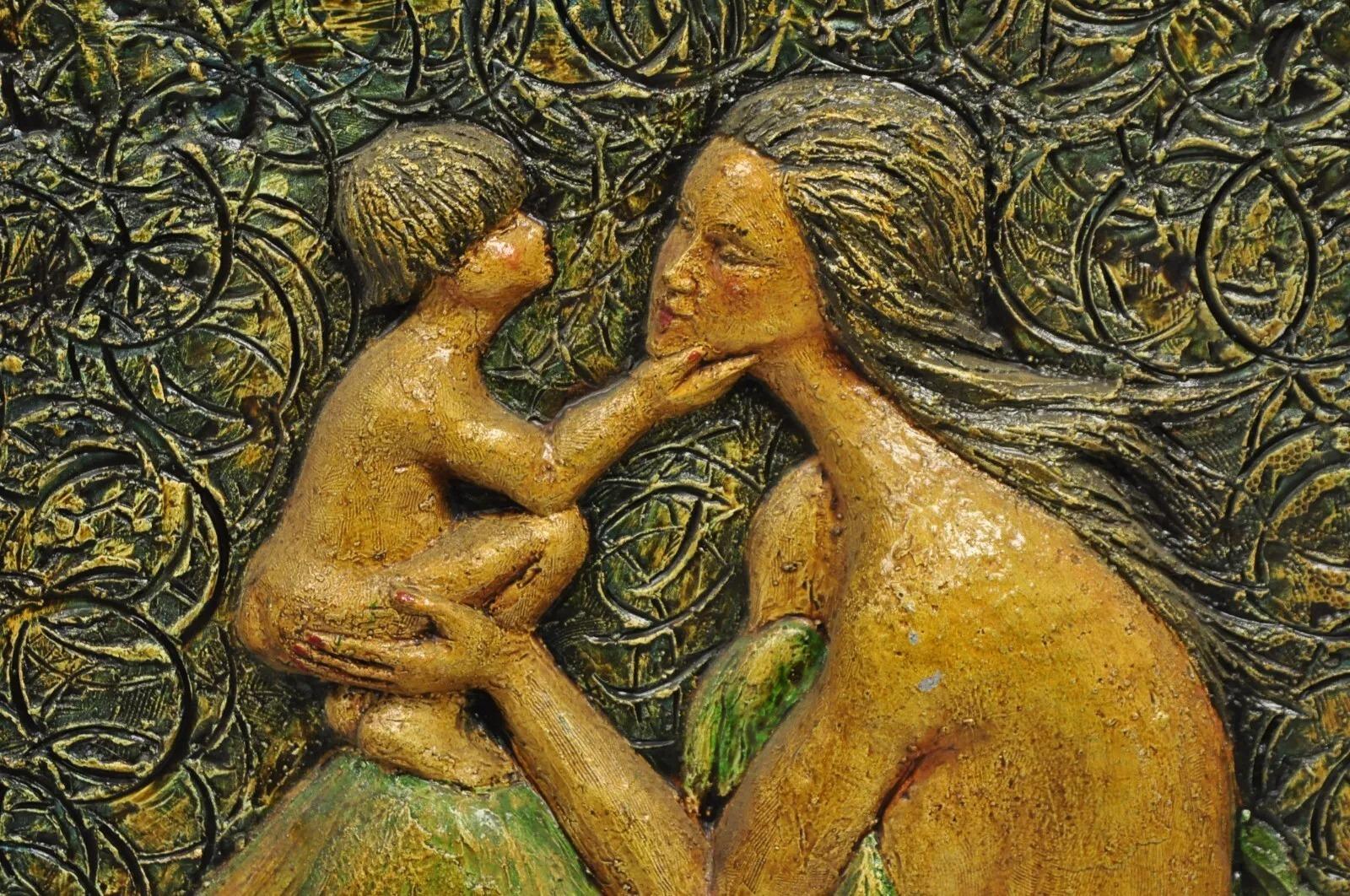 20th Century Mid Century Modern 3D Fiberglass Relief Mother & Child Nude Wall Art Sculpture For Sale