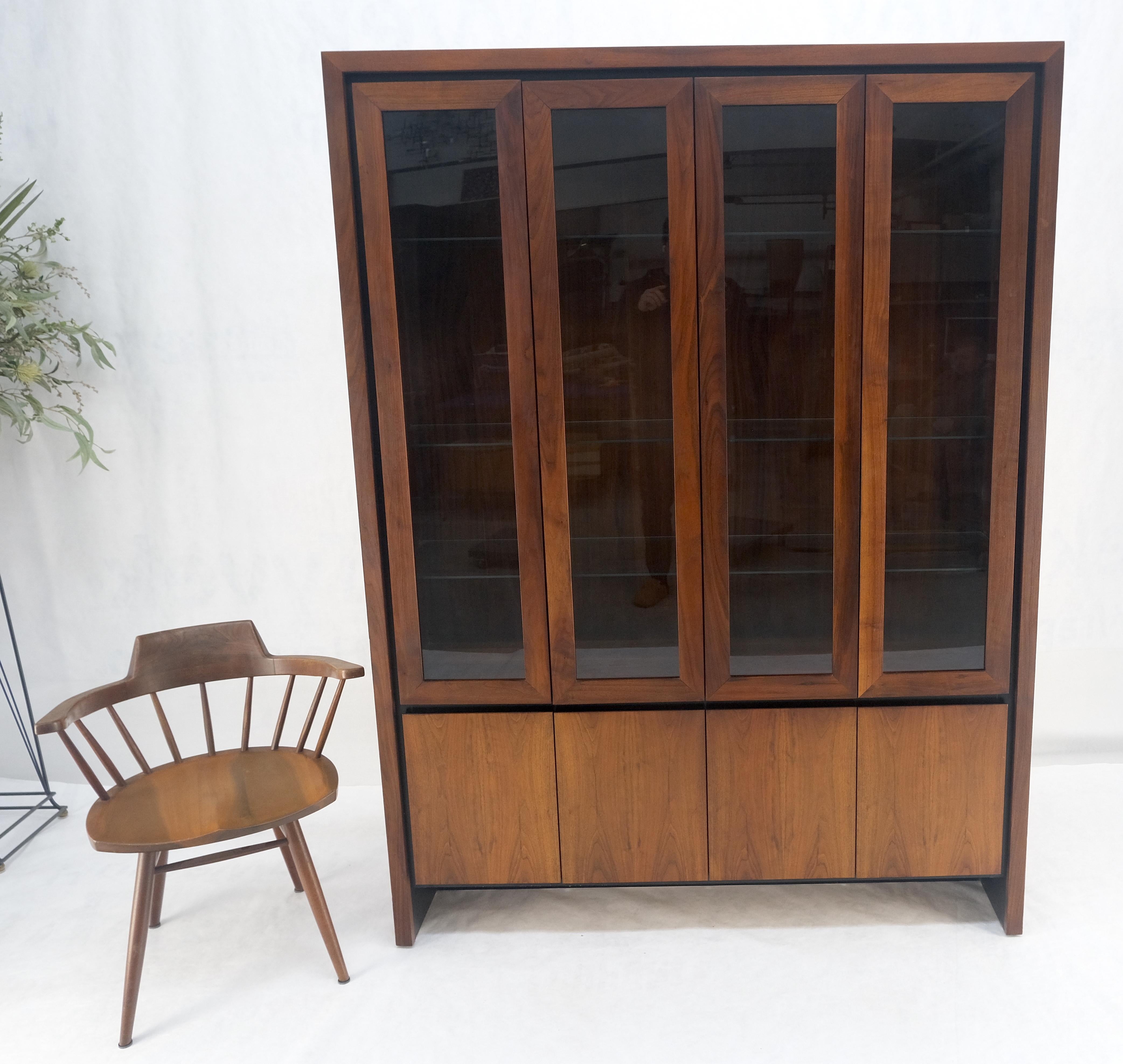 American Mid Century Modern 4 Doors Walnut Lighted Hatch Milo Baughman atr. Drawers MINT! For Sale