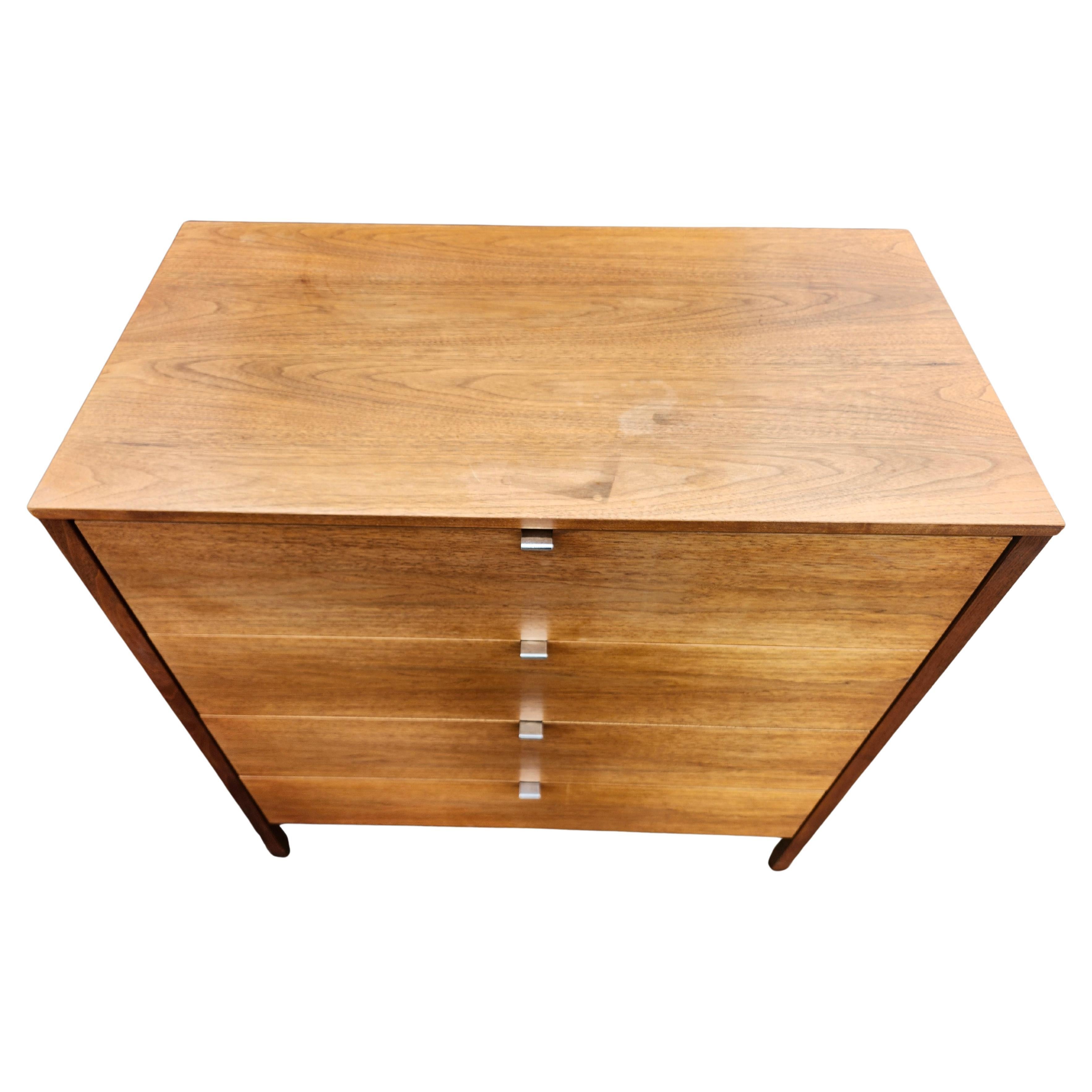 Americano Comò a 4 cassetti del Mid Century Modern di Florence Knoll C1970 in vendita
