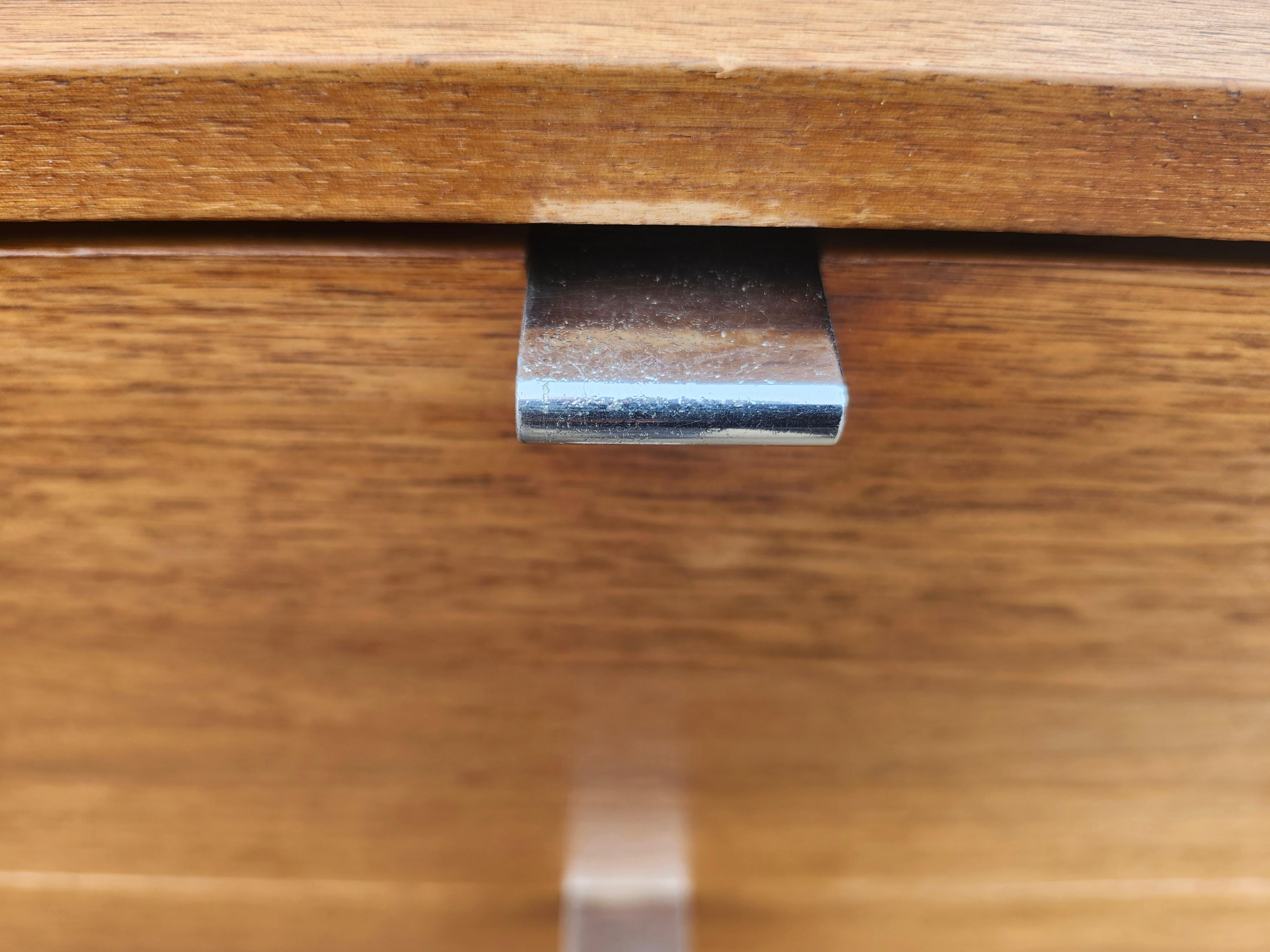 Metallo Comò a 4 cassetti del Mid Century Modern di Florence Knoll C1970 in vendita