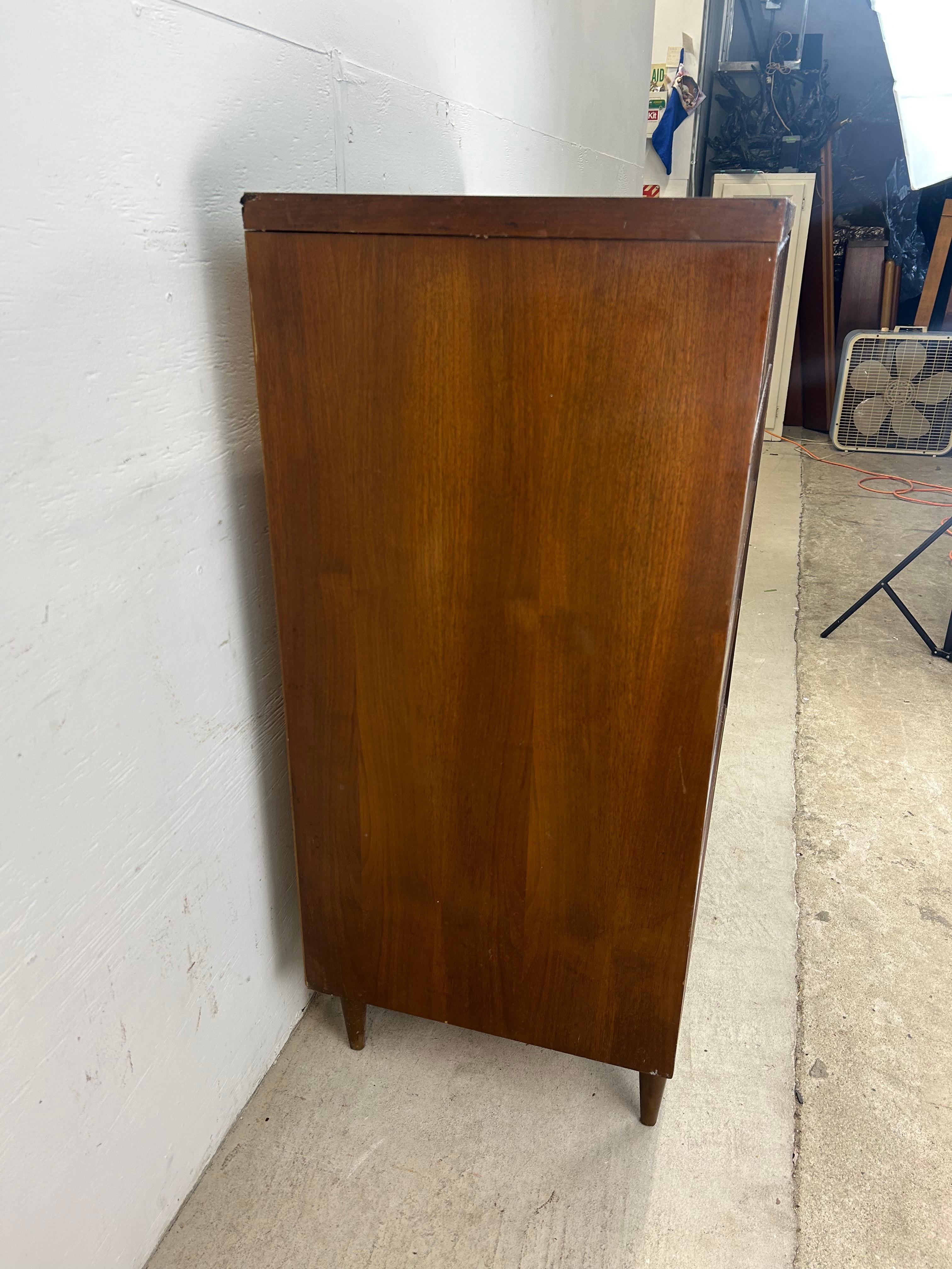 Mid Century Modern 4 Drawer Highboy Dresser with Tapered Legs For Sale 6