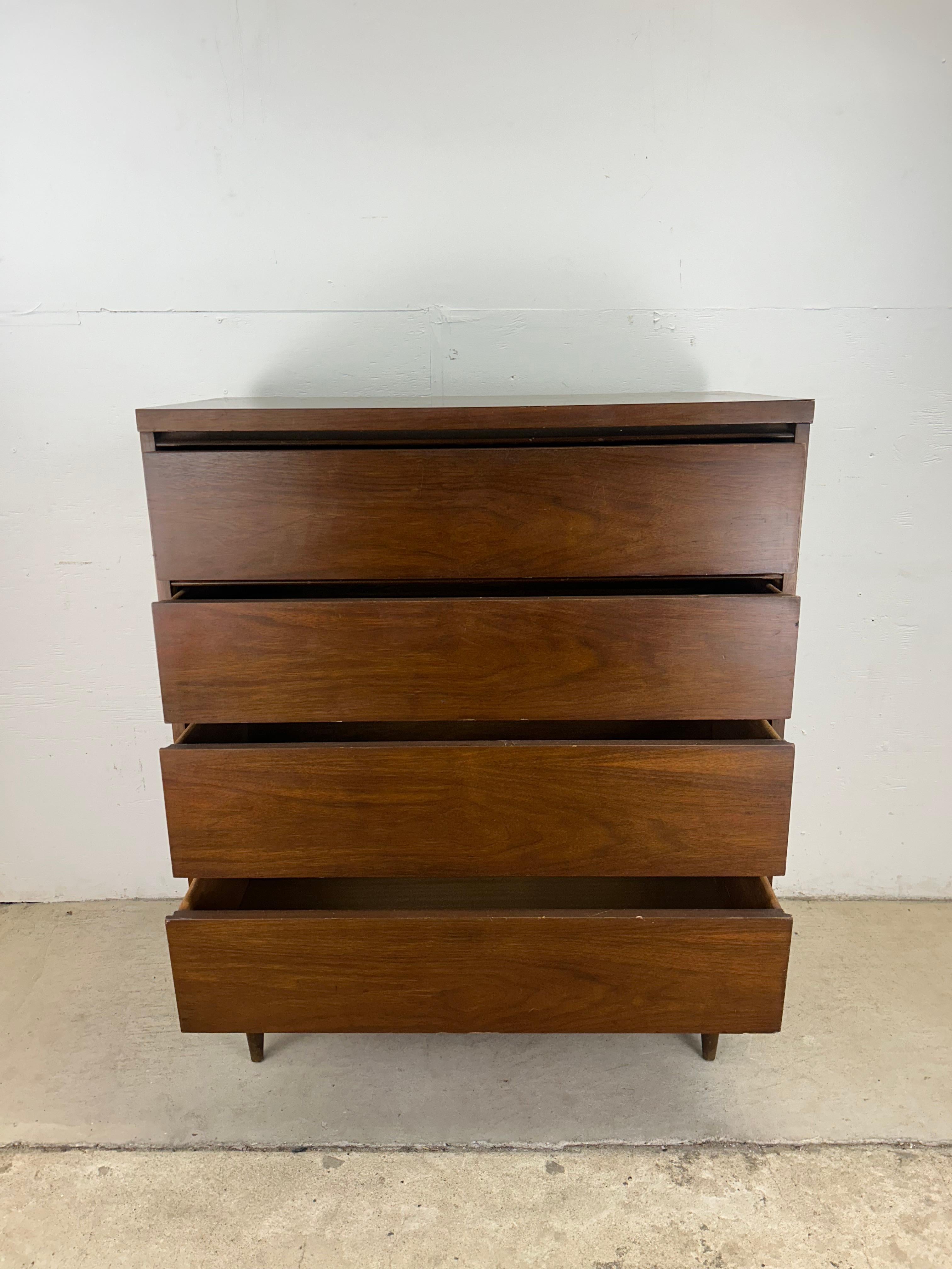 Mid Century Modern 4 Drawer Highboy Dresser with Tapered Legs For Sale 10