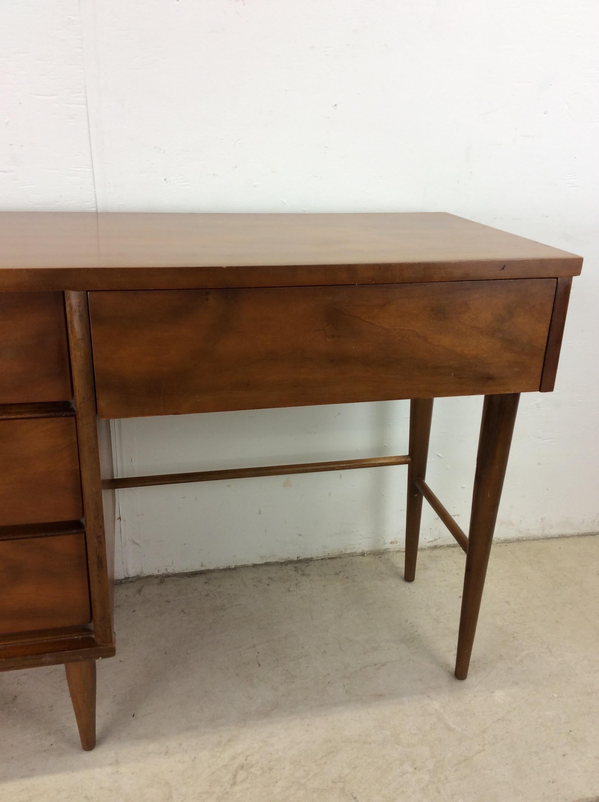 Mid Century Modern 4 Drawer Writing Desk For Sale 11