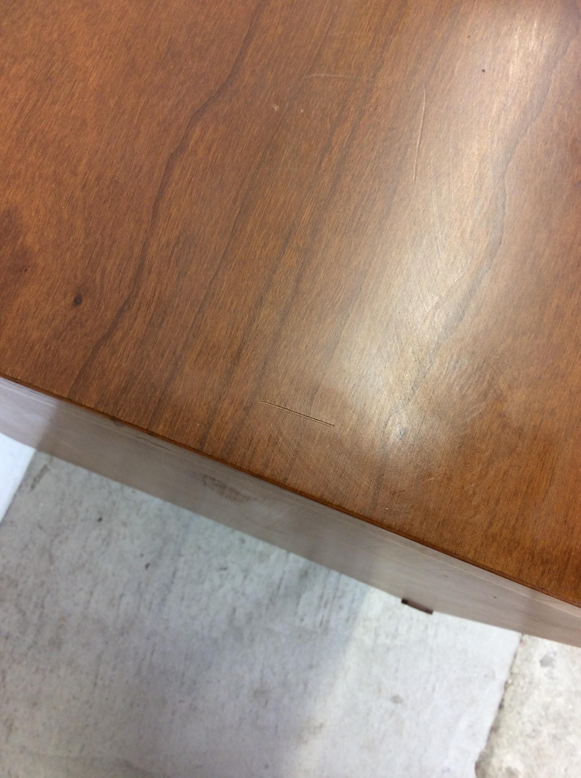 Veneer Mid Century Modern 4 Drawer Writing Desk For Sale