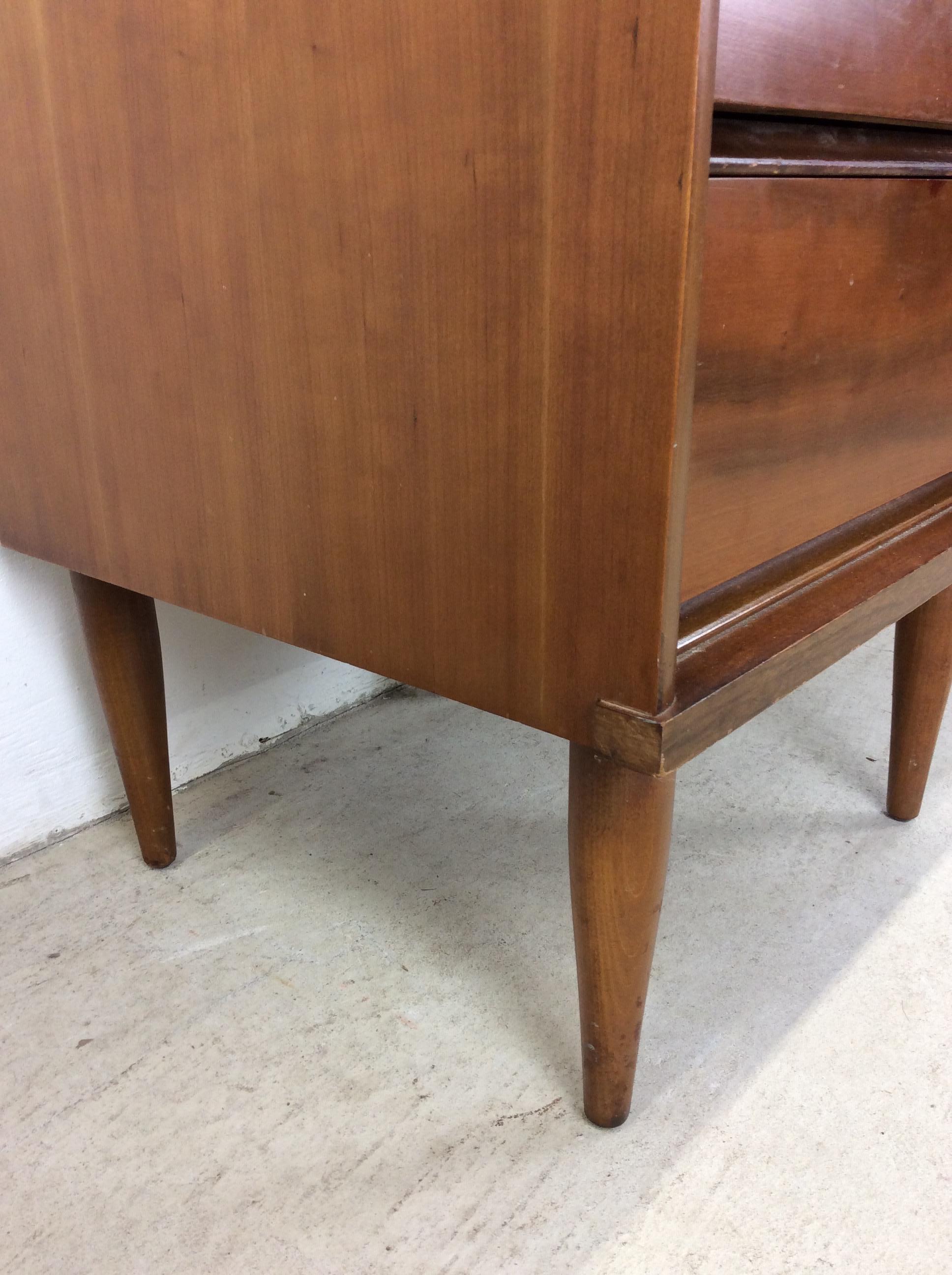 Mid Century Modern 4 Drawer Writing Desk In Good Condition For Sale In Freehold, NJ