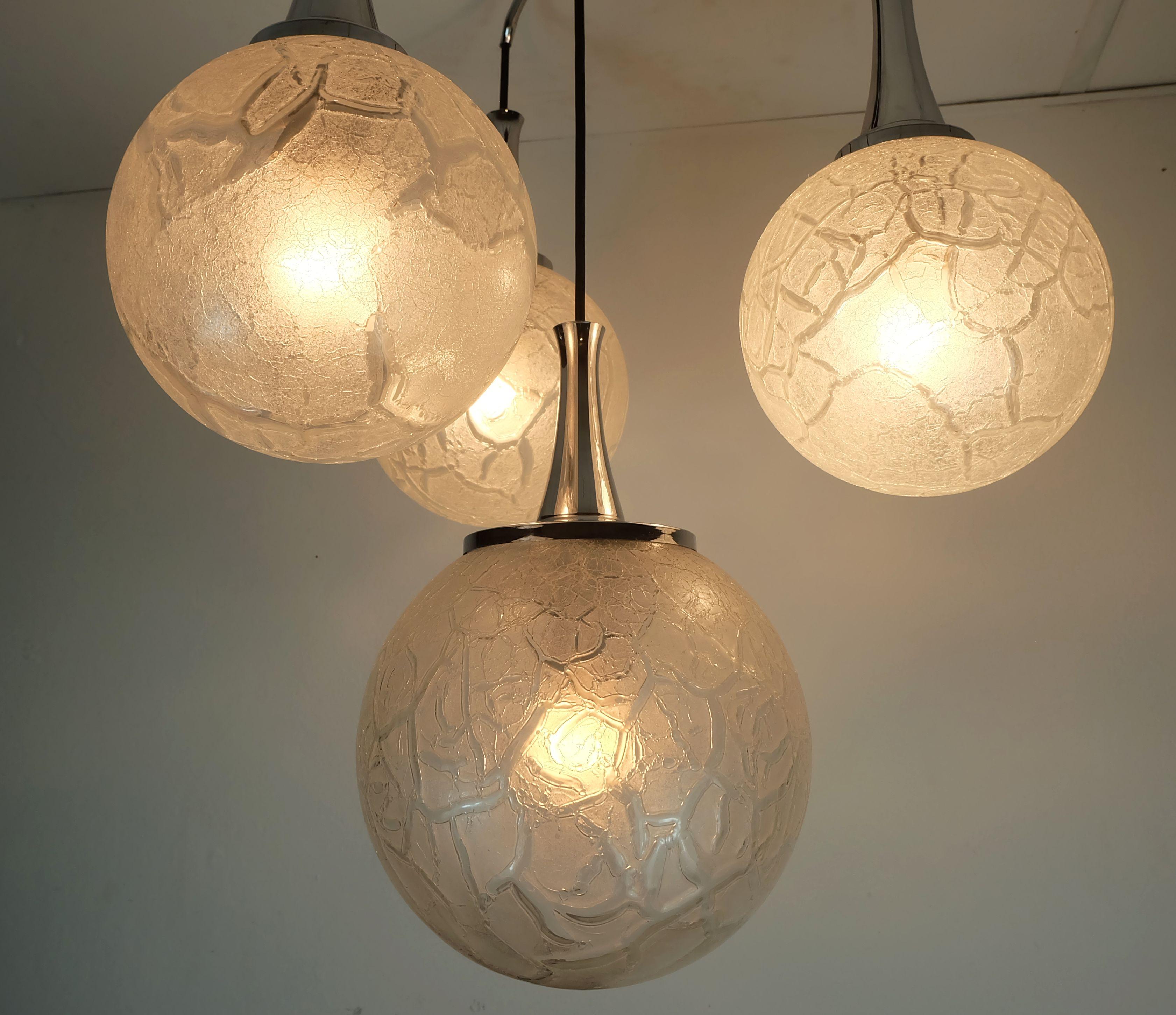 mid century modern 4-light PENDANT LAMP glass and chrome cascading light 1970s For Sale 3