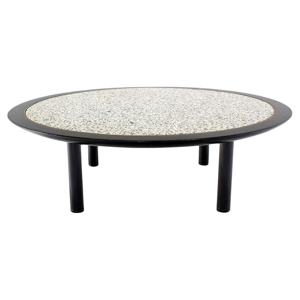 Moderne 48 Zoll runde Granitplatte aus der Mitte des Jahrhunderts, schwarzer Lack  Couchtisch Bäcker im Angebot